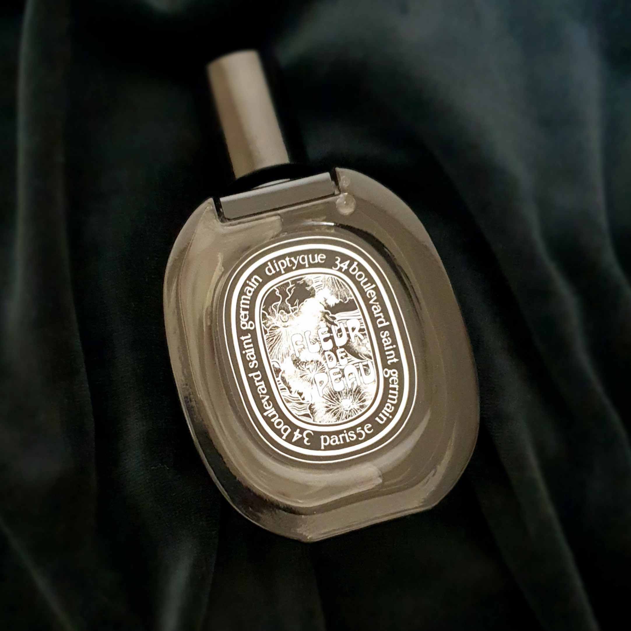 Diptyque Fleur De Peau Eau De Parfum 75ml 착용 스타일