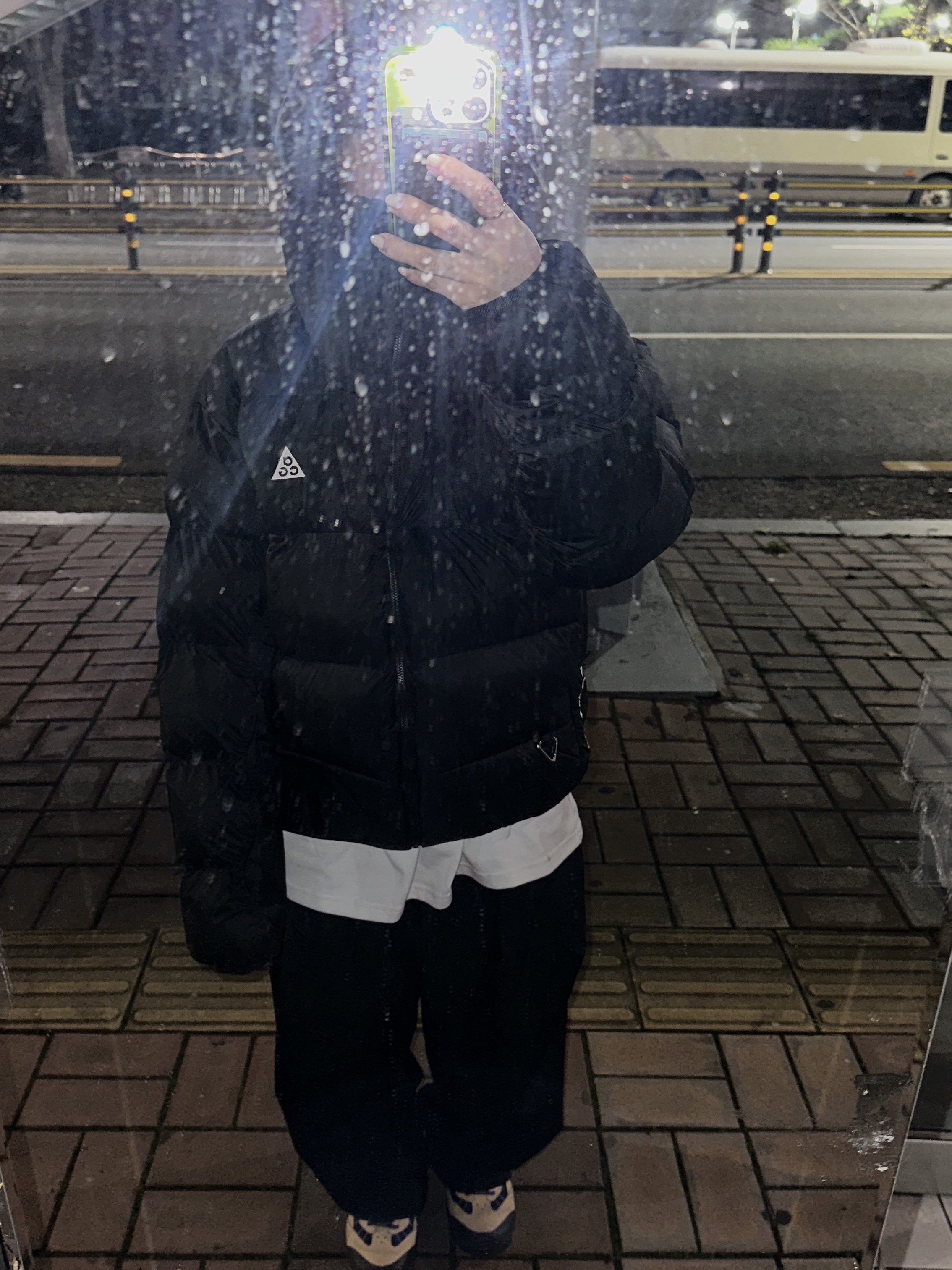 Nike ACG Therma-Fit ADV Lunar Lake Puffer Jacket Black - Asia, Nike ACG Air Mada Vachetta Tan 착용 스타일