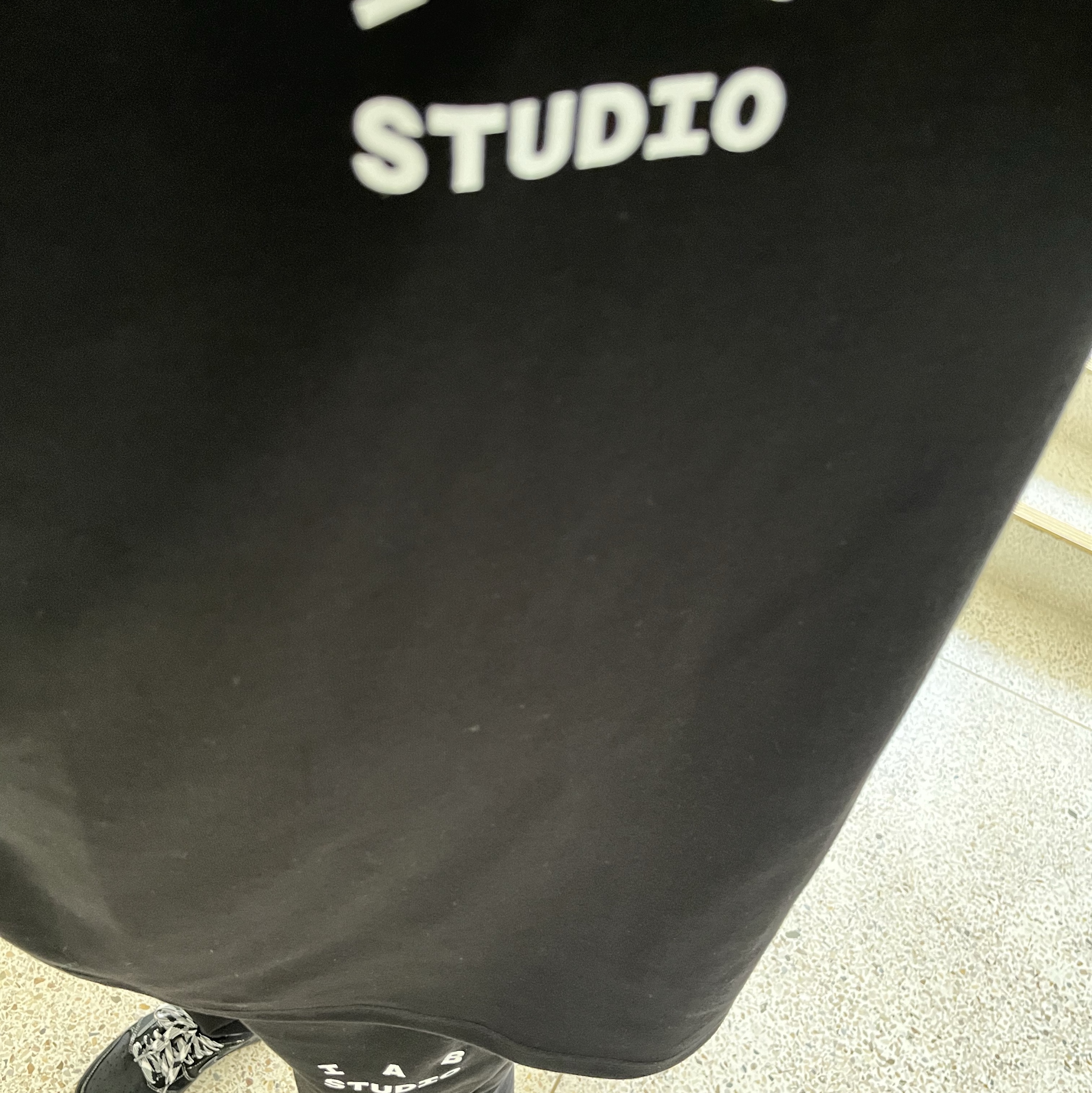 IAB Studio Long Sleeve Black - 23FW 착용 스타일