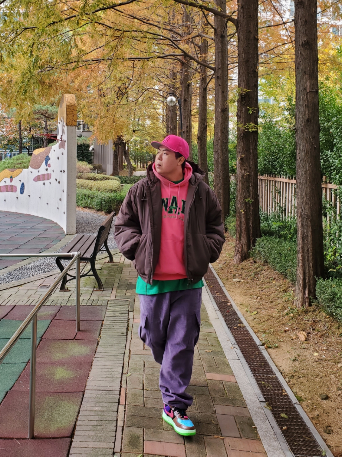Nike x Undefeated Air Force 1 Low SP Multi Patent Pink Prime 착용 스타일