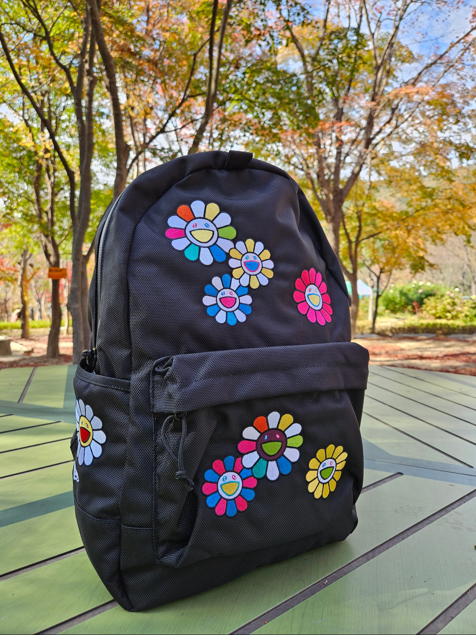 New Era x Murakami Takashi Flower Light Pack Black 착용 스타일