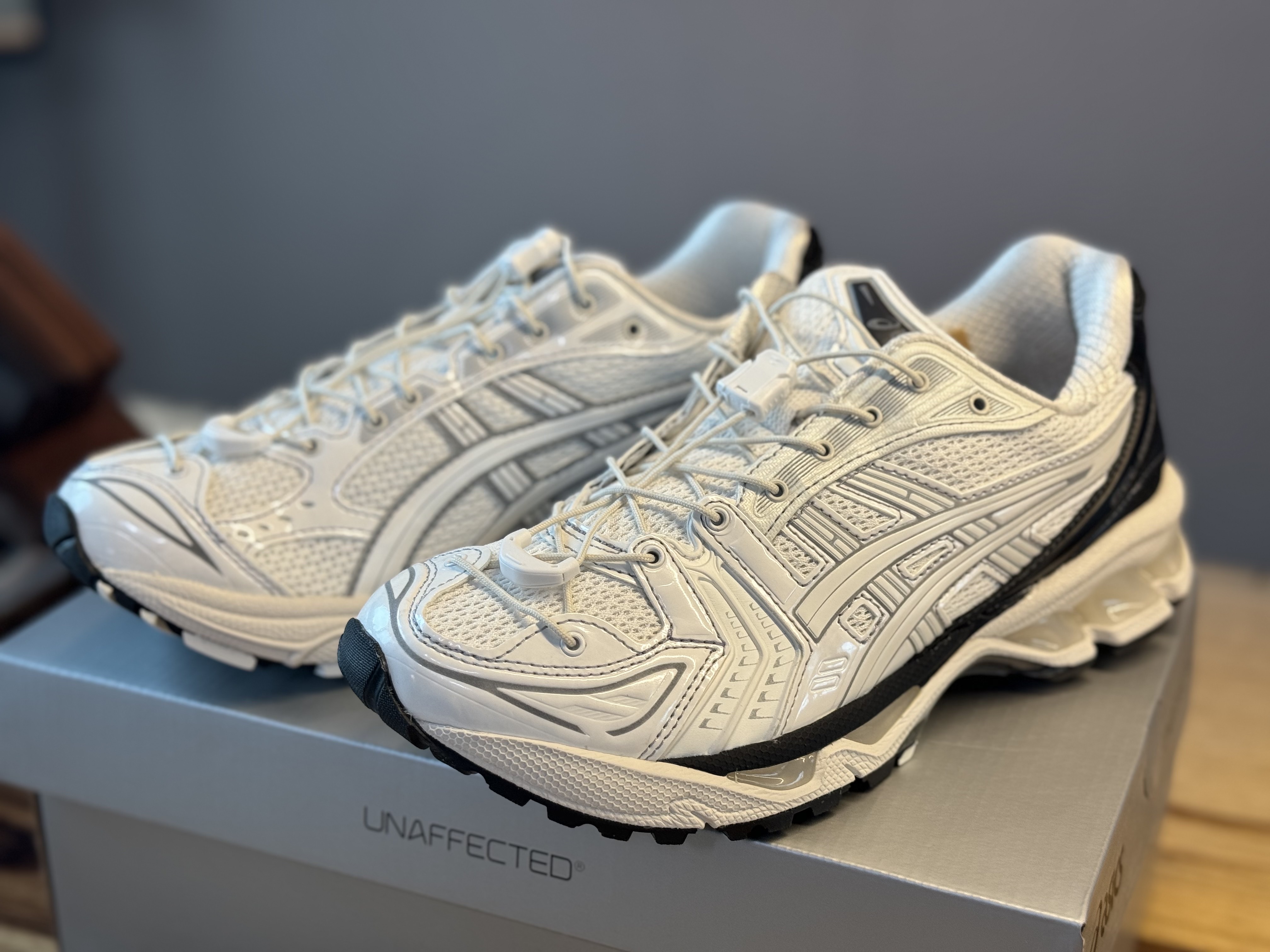 Asics x Unaffected Gel-Kayano 14 Galaxy White 착용 스타일 - 2