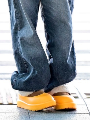 (W) UGG Mini Braid Boots Chestnut, UGG Boots Guard Chestnut 착용 스타일 - 2