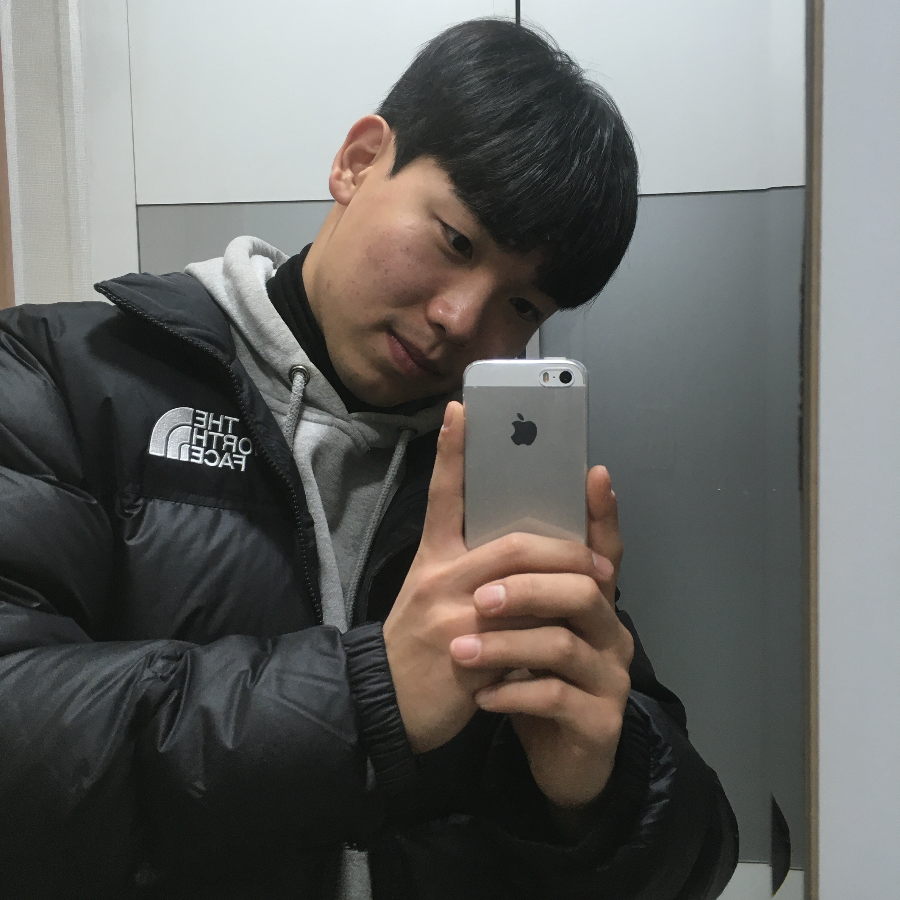 The North Face 1996 Eco Nuptse Jacket Black 착용 스타일 - 2
