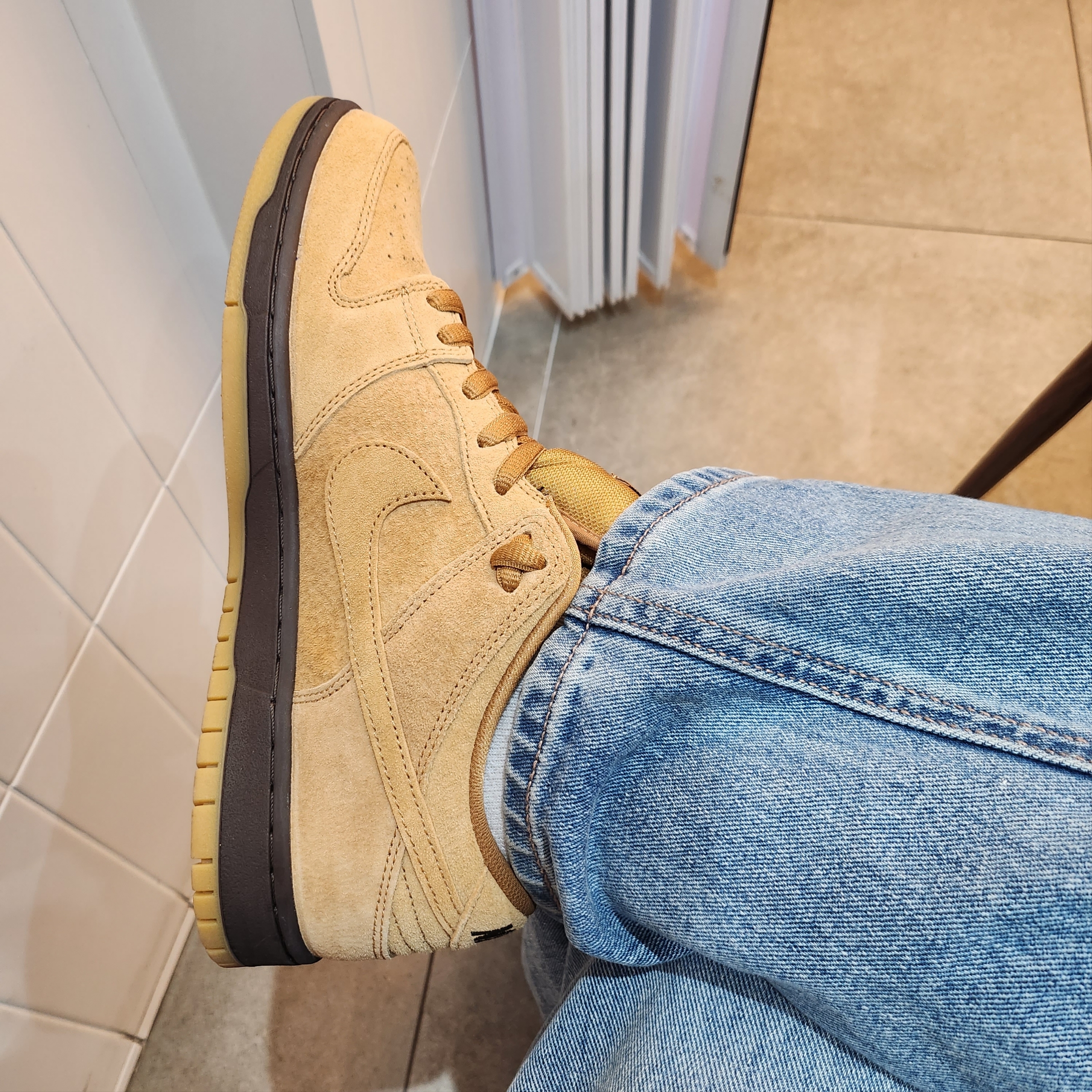 Nike SB Dunk Low Pro Wheat 2023 착용 스타일