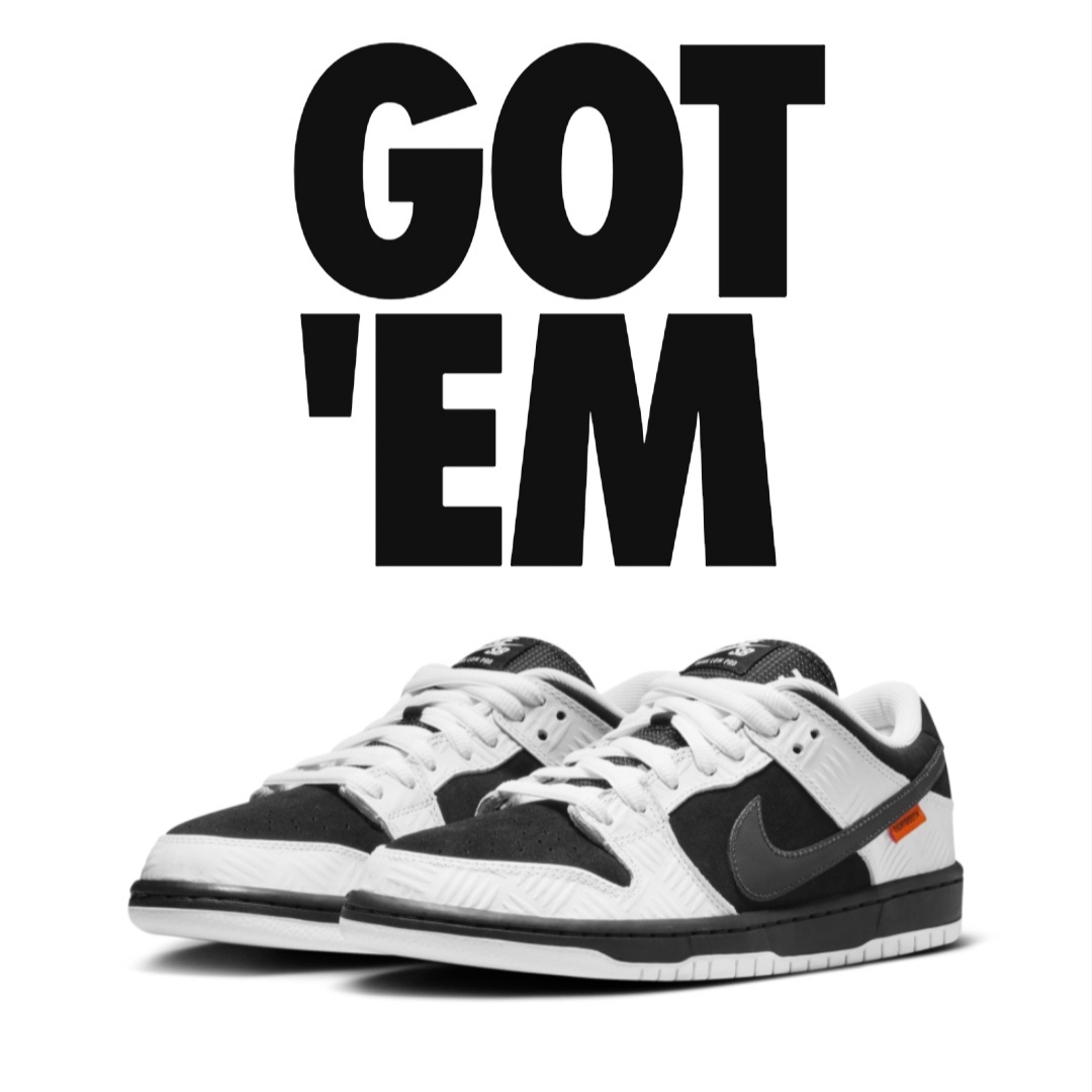 Nike x Tightbooth SB Dunk Low Pro Black and White 착용 스타일