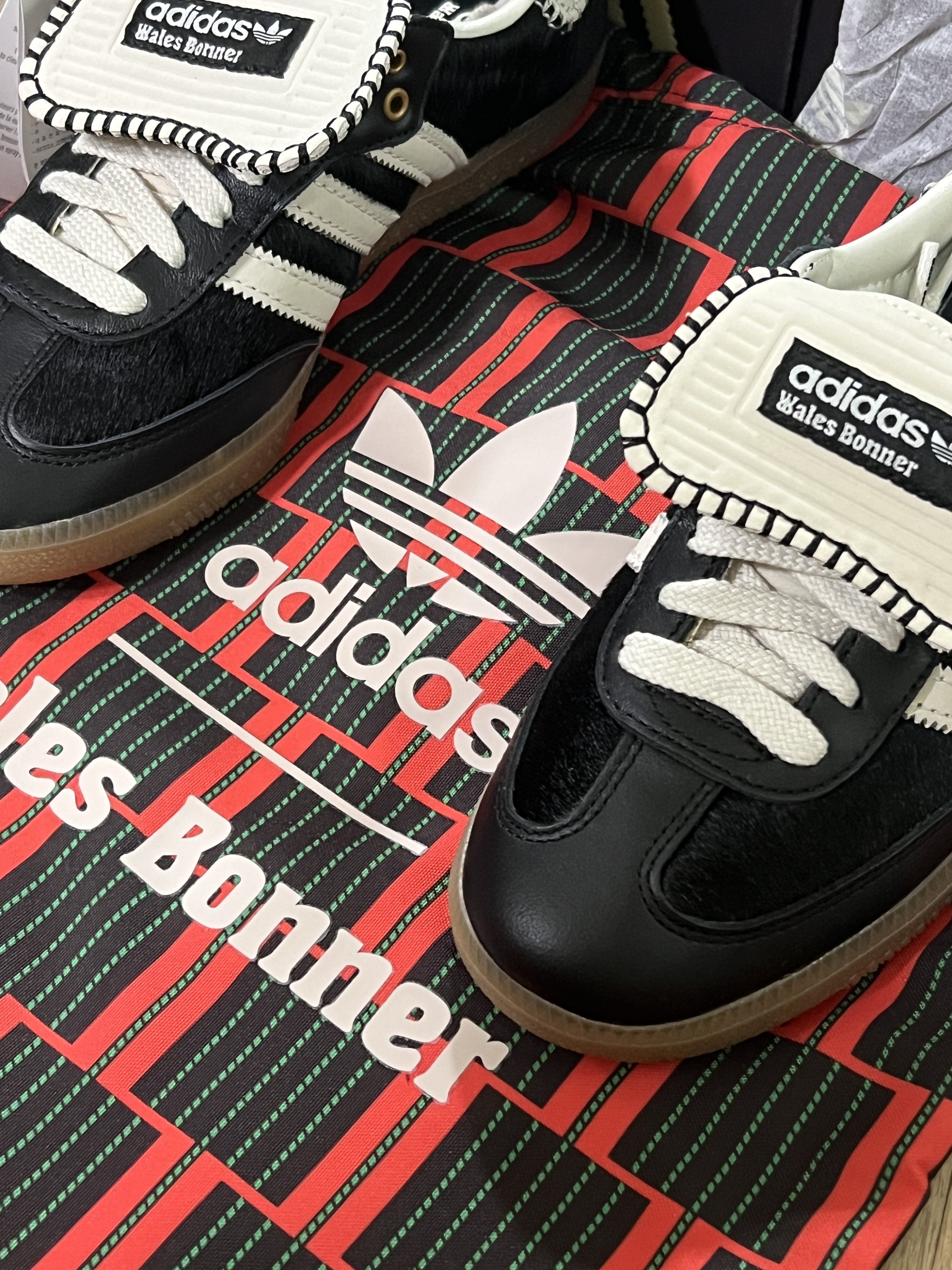 Adidas x Wales Bonner Pony Tonal Samba Core Black Cream White 착용 스타일 - 2
