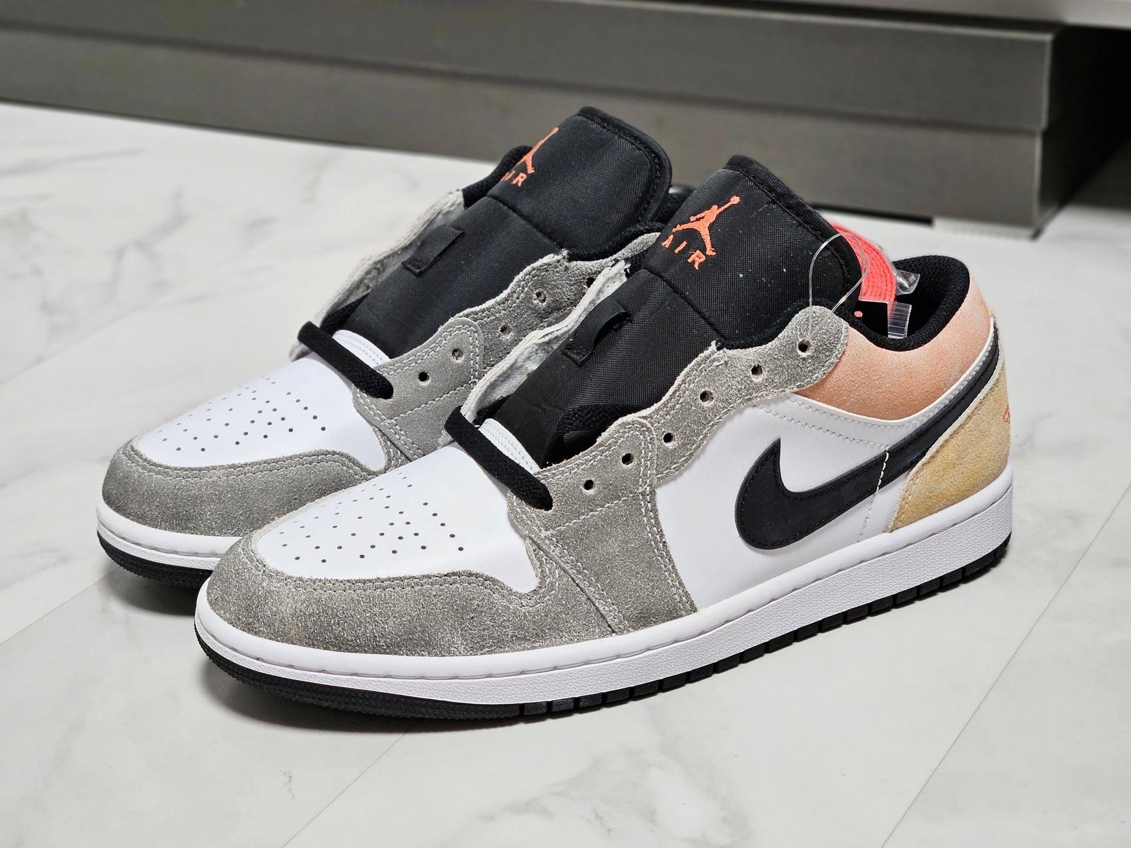 Jordan 1 Low SE Flight Club 착용 스타일 - 5