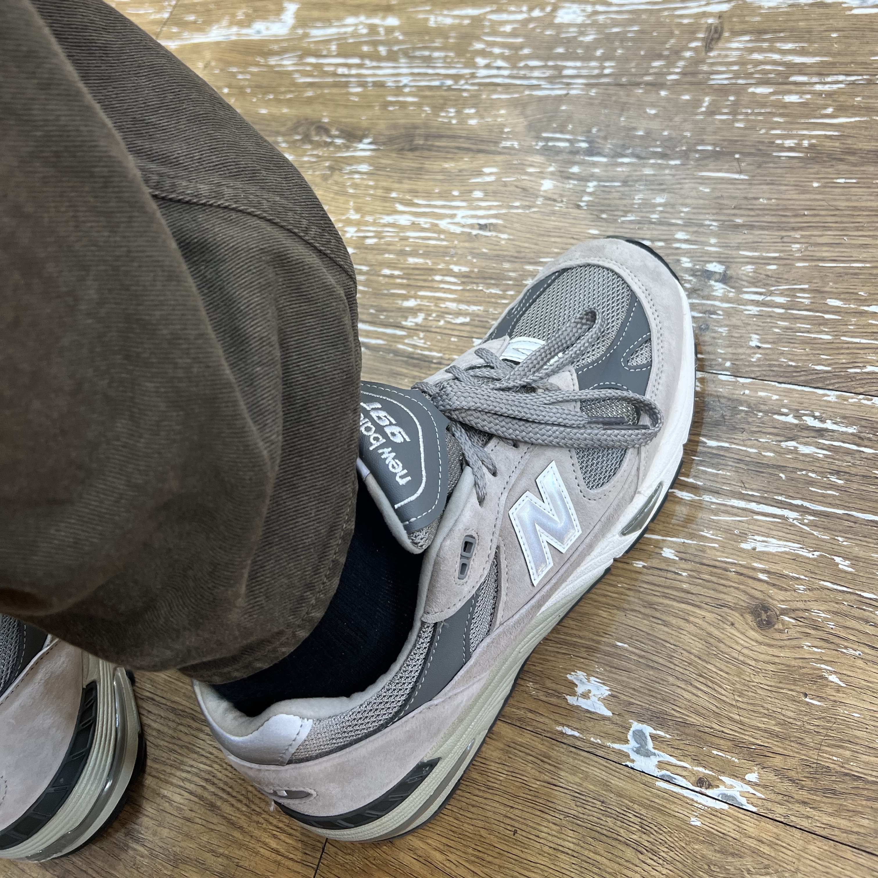 New Balance 991 Made in UK Grey 착용 스타일