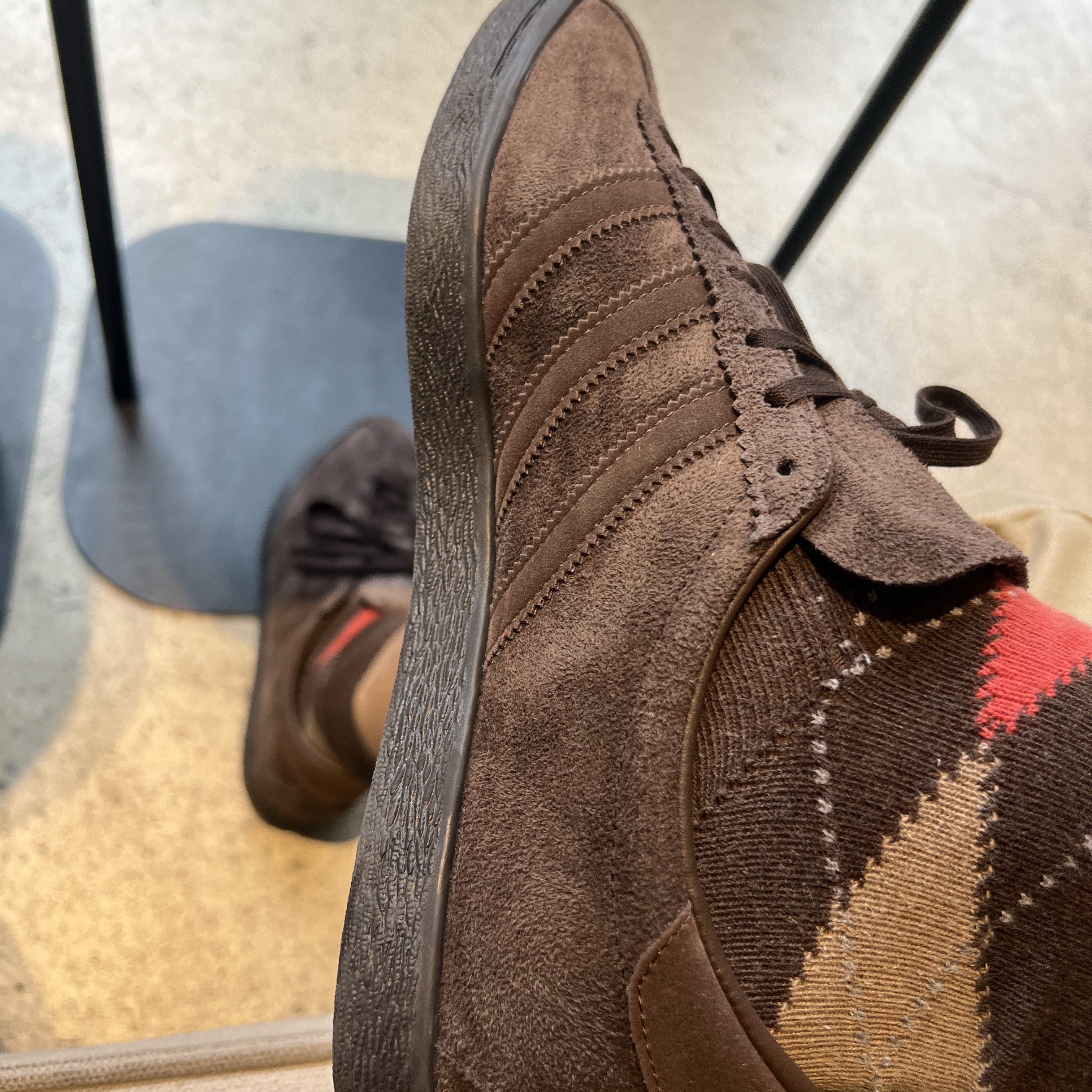 Adidas Tobacco Gruen Dark Brown 착용 스타일