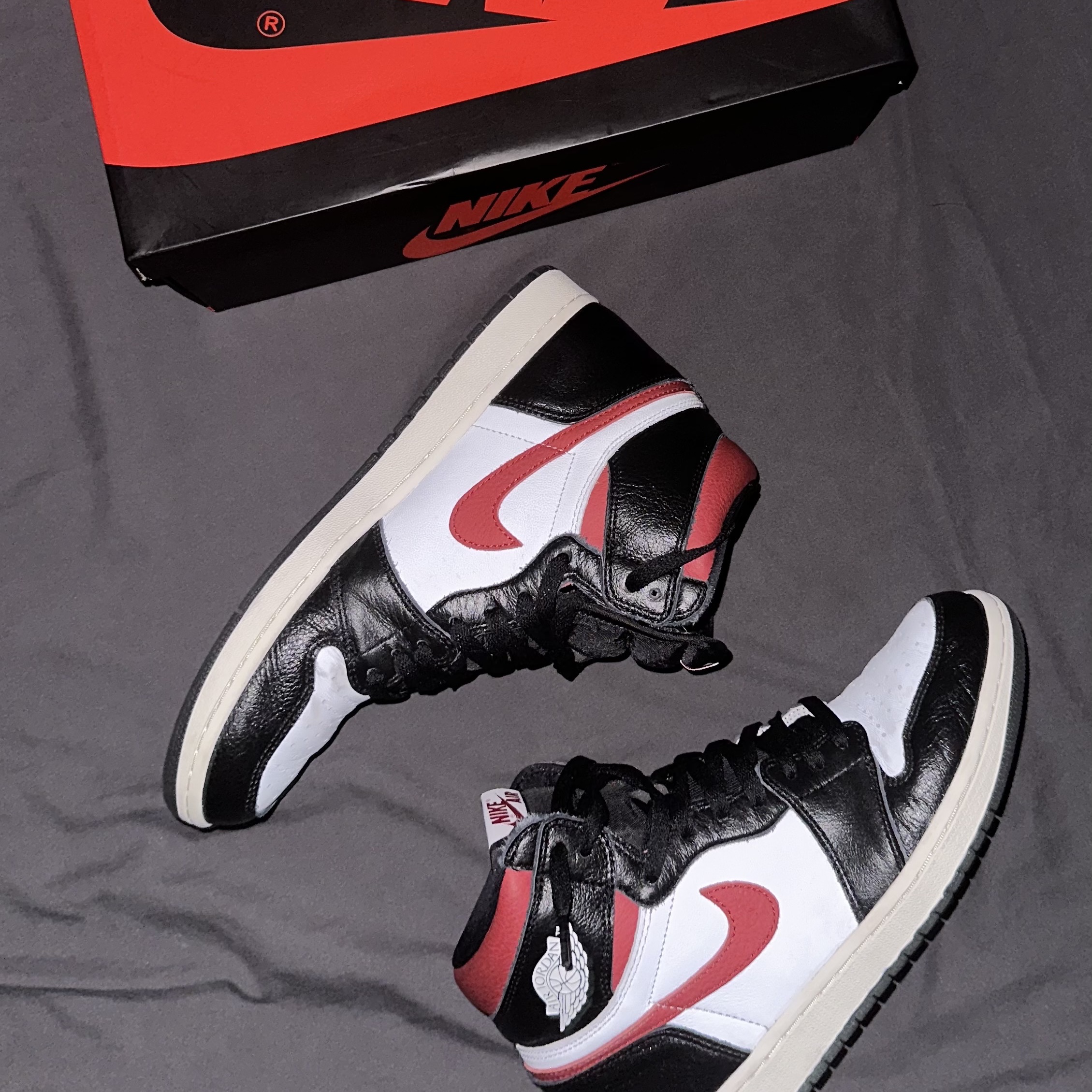 Jordan 1 Retro High OG Gym Red 착용 스타일