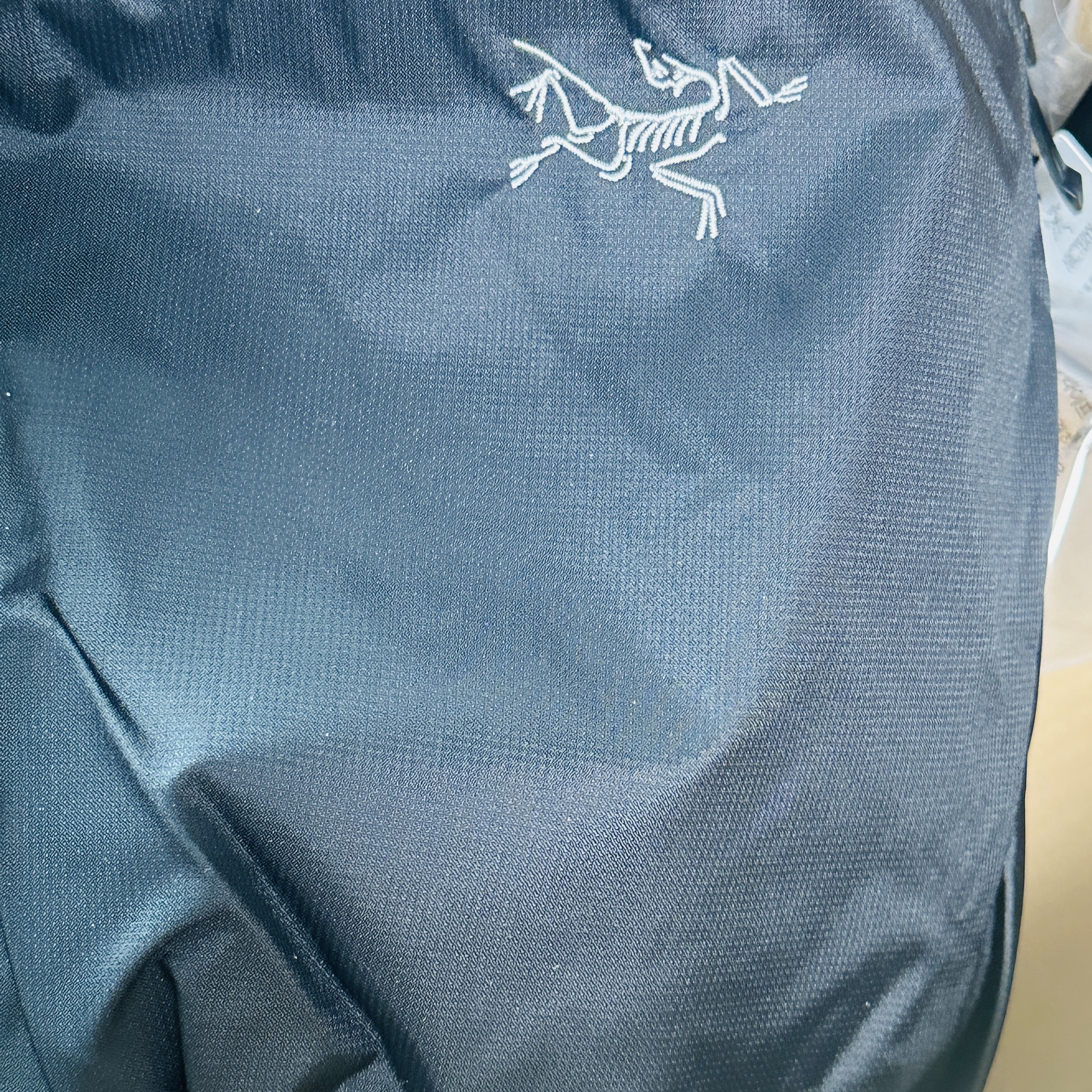 Arc'teryx Heliad 15 Backpack Black 착용 스타일
