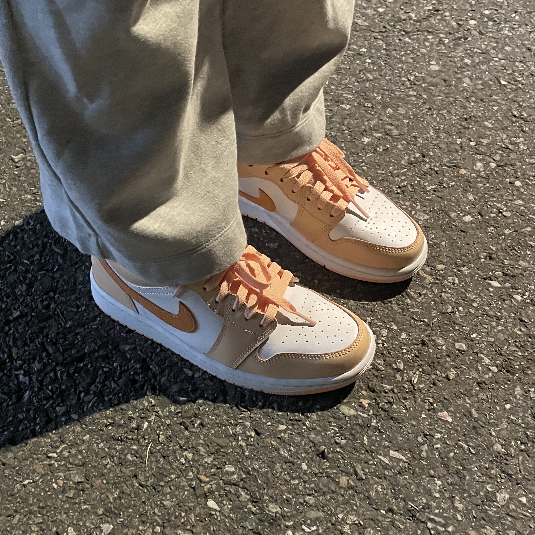 (W) Jordan 1 Low Sunset Haze 착용 스타일