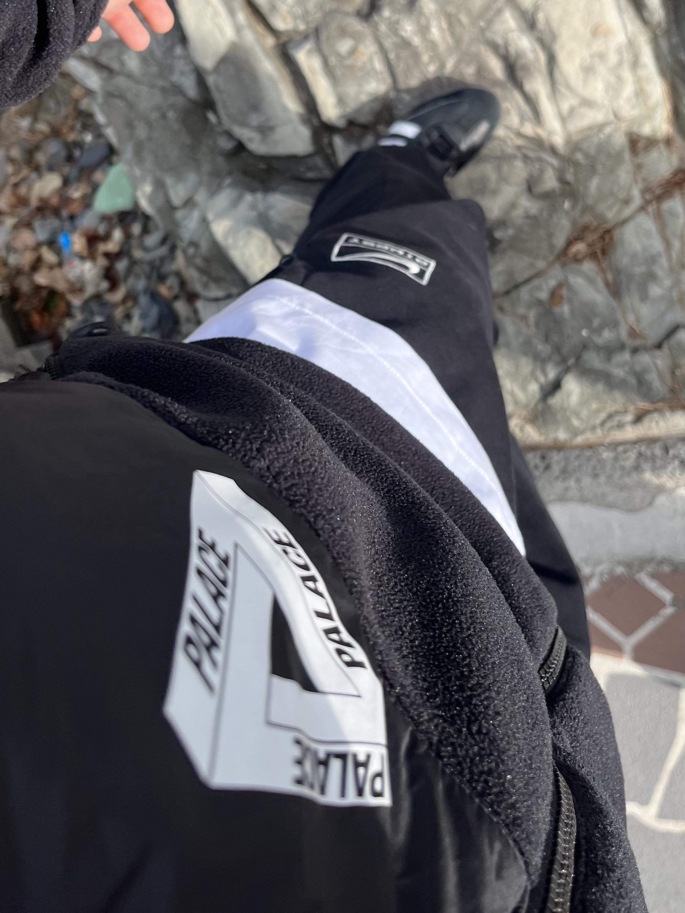 Palace Therma Hooded Fleece Jacket Black - 22FW, Nike x Stussy NRG Washed Fleece Pants Black (DO5296-010) 착용 스타일