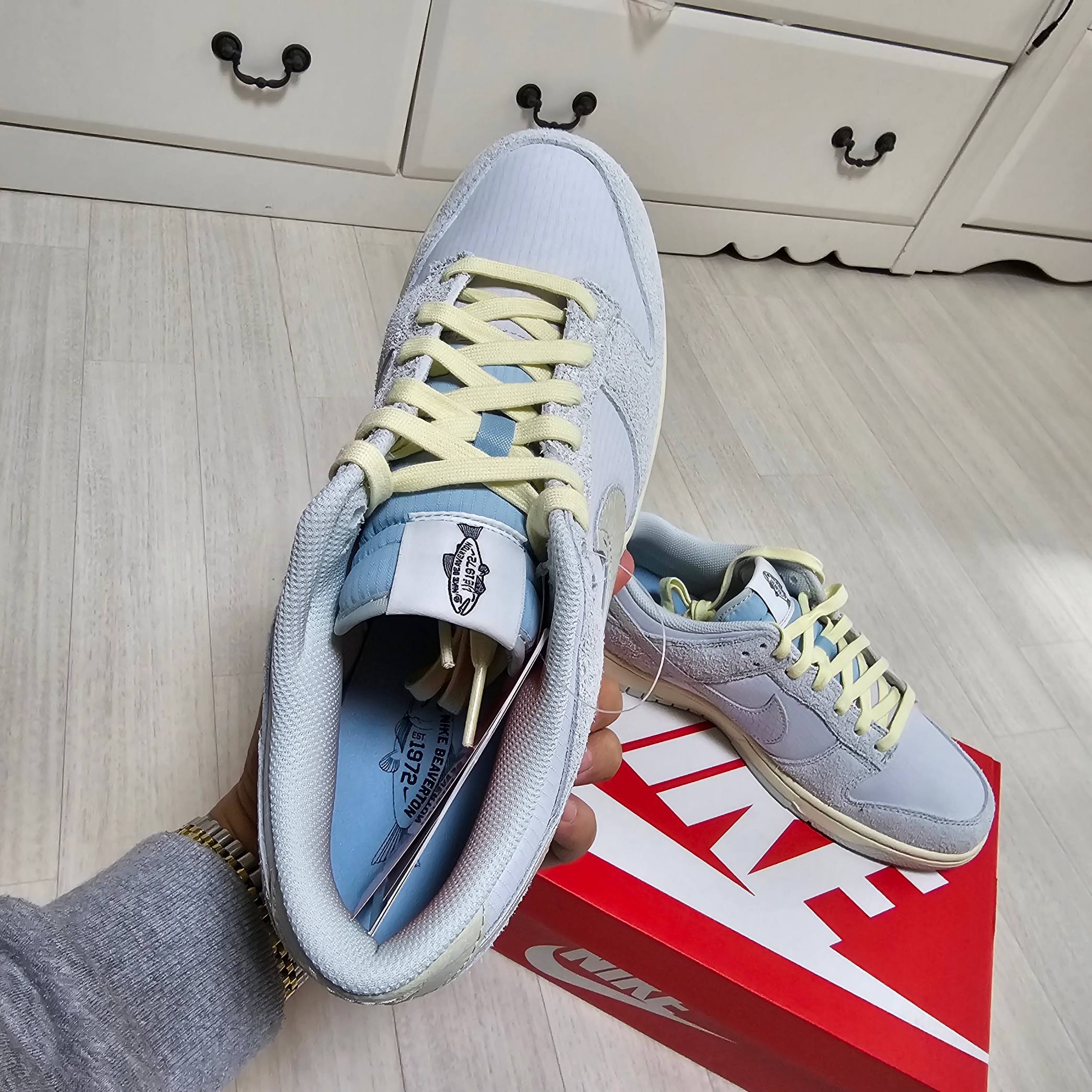 Nike Dunk Low Light Silver and Ocean Bliss 착용 스타일 - 6