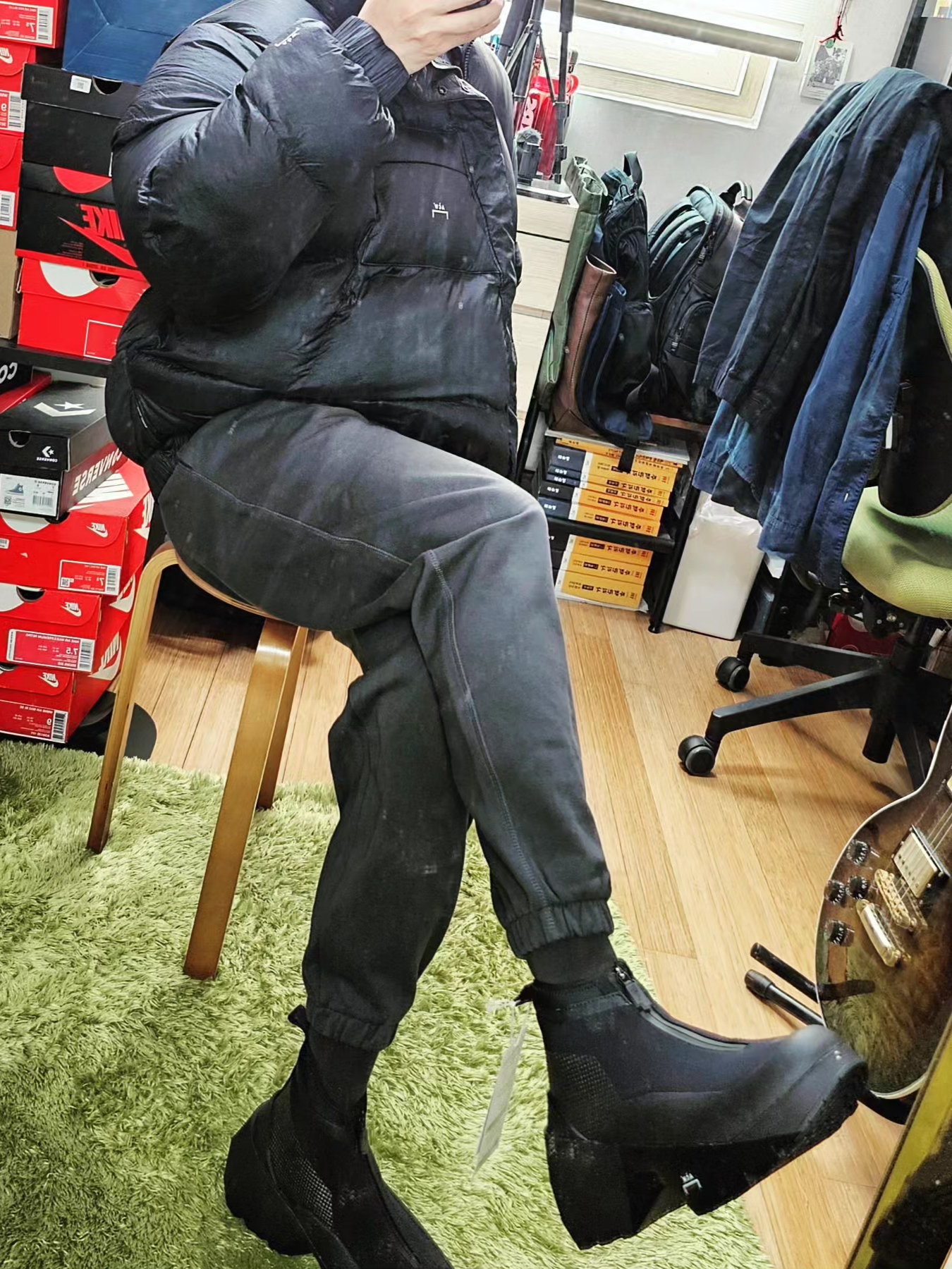 Converse x A-Cold-Wall Super Puffer Jacket Black, Converse x A-Cold-Wall Geo Forma Boot Onyx 착용 스타일 - 1