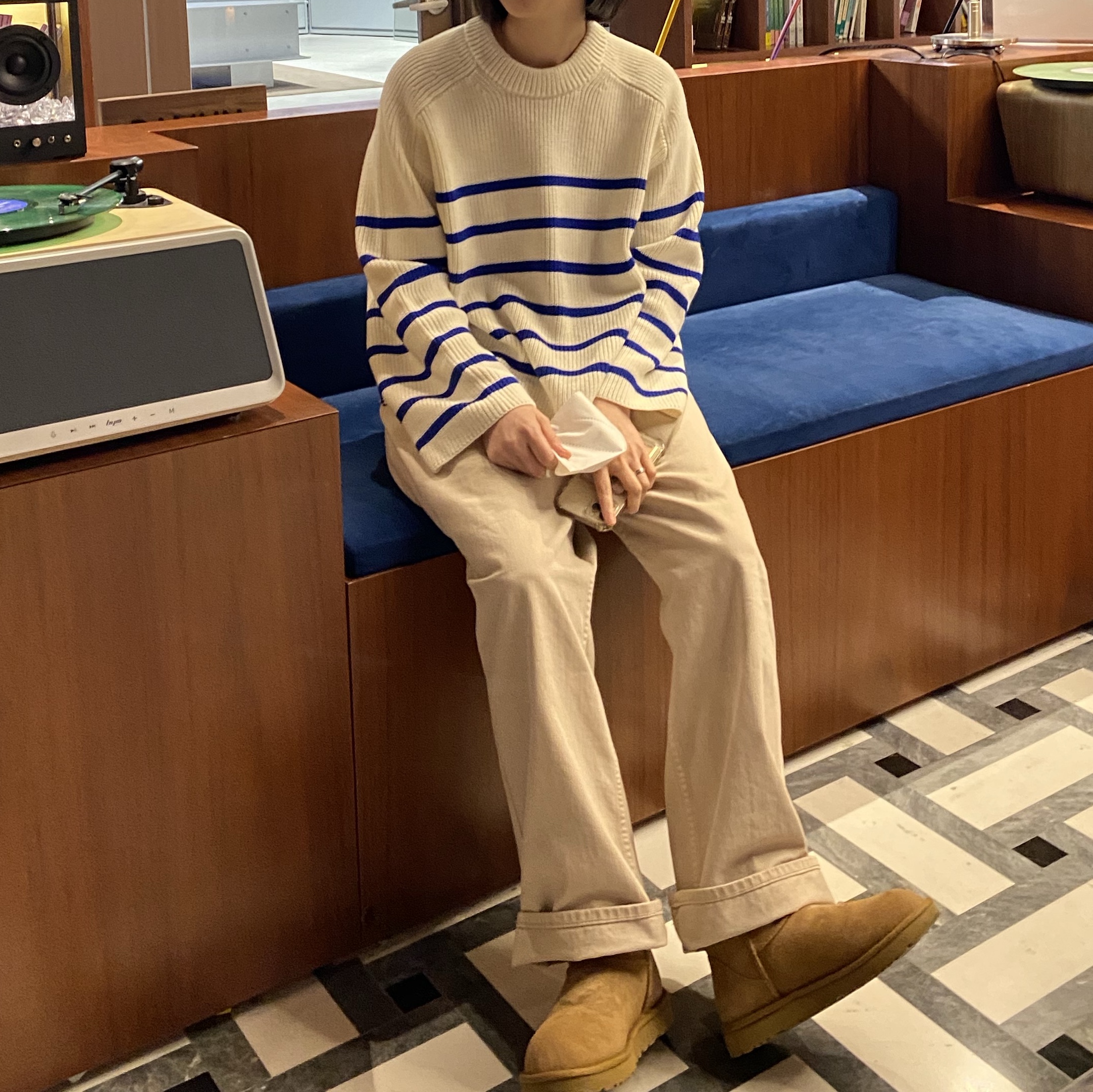 (W) UGG Classic Mini II Boots Chestnut 착용 스타일