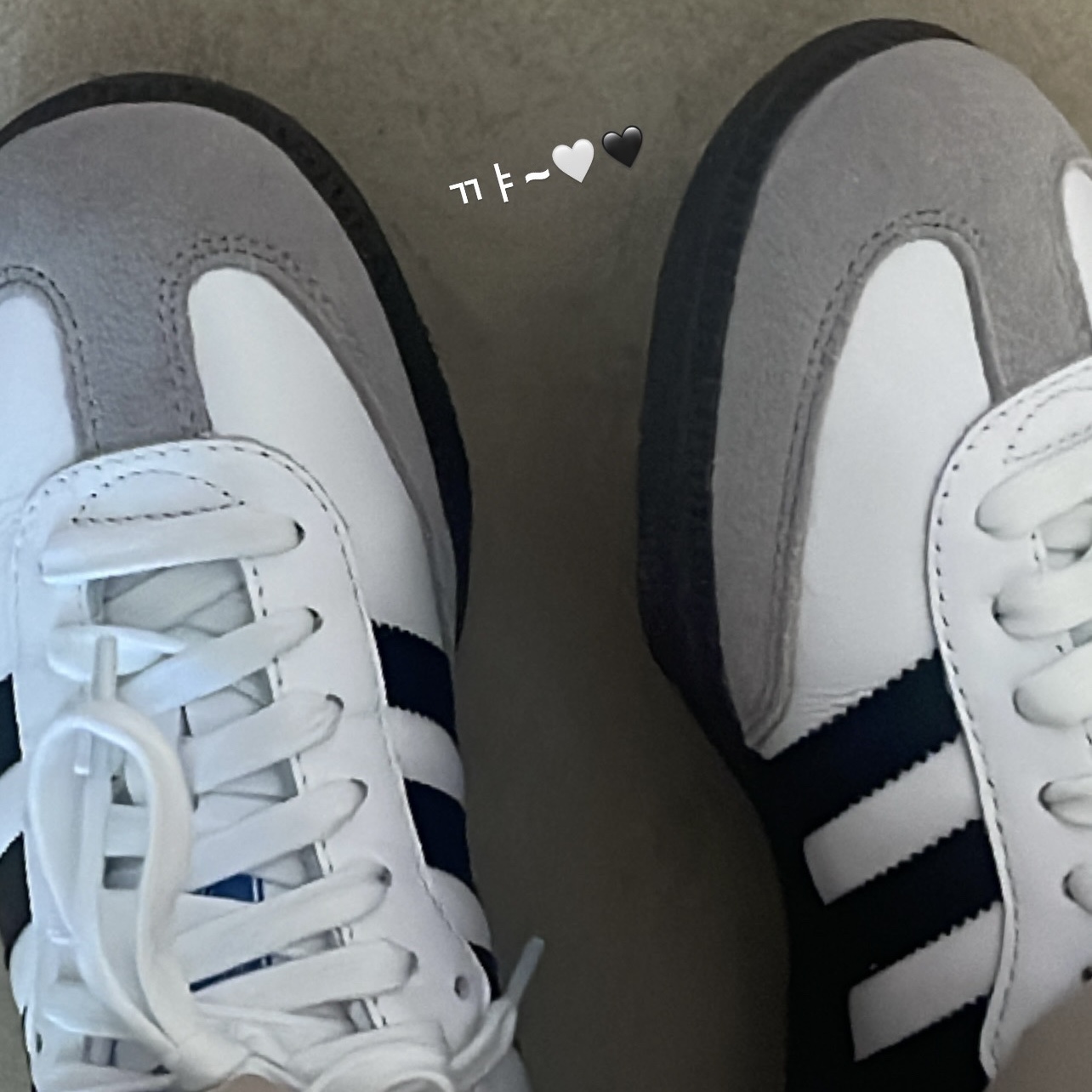 Adidas Samba OG Cloud White 착용 스타일
