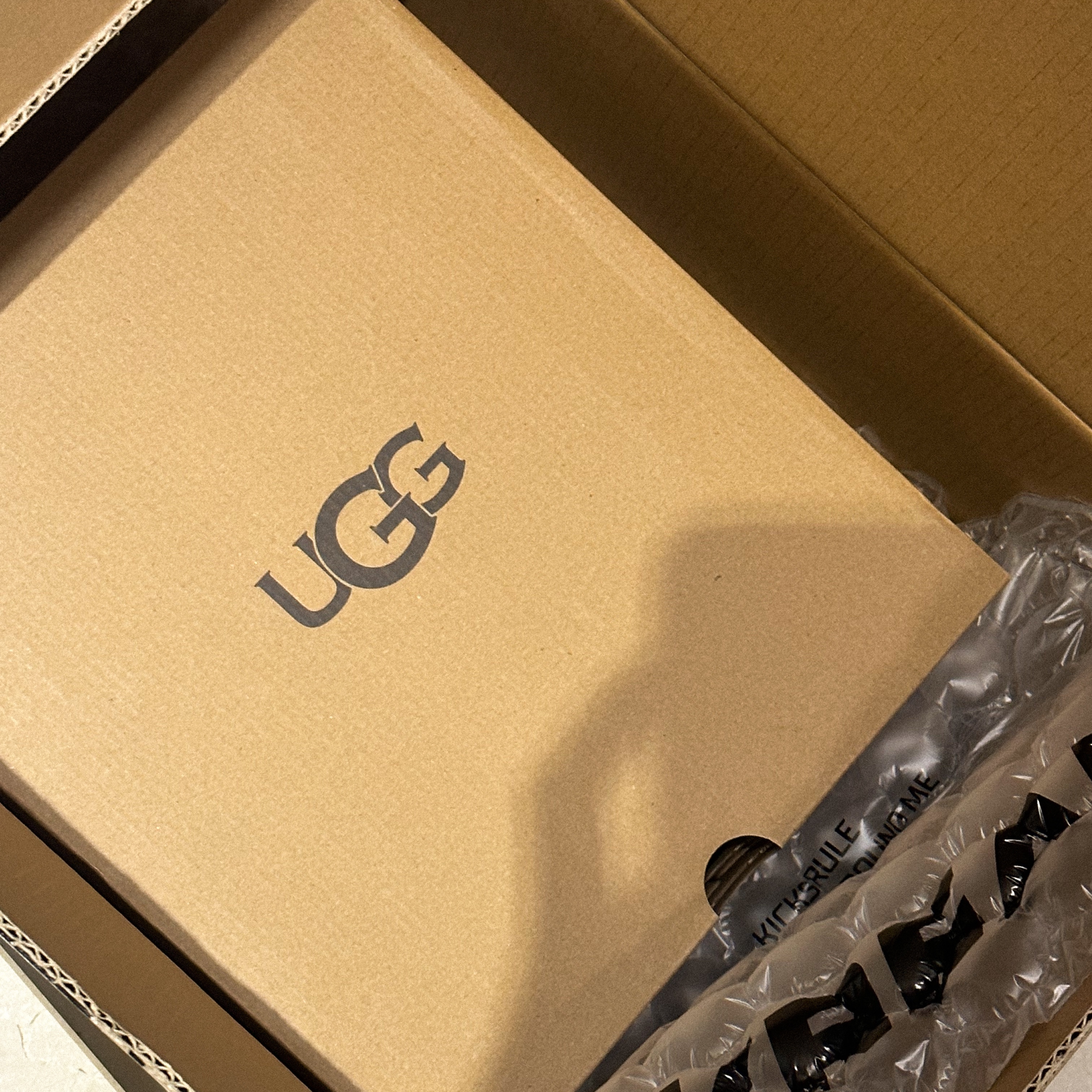 (W) UGG Classic Ultra Mini Platform Boots Chestnut 착용 스타일 - 3