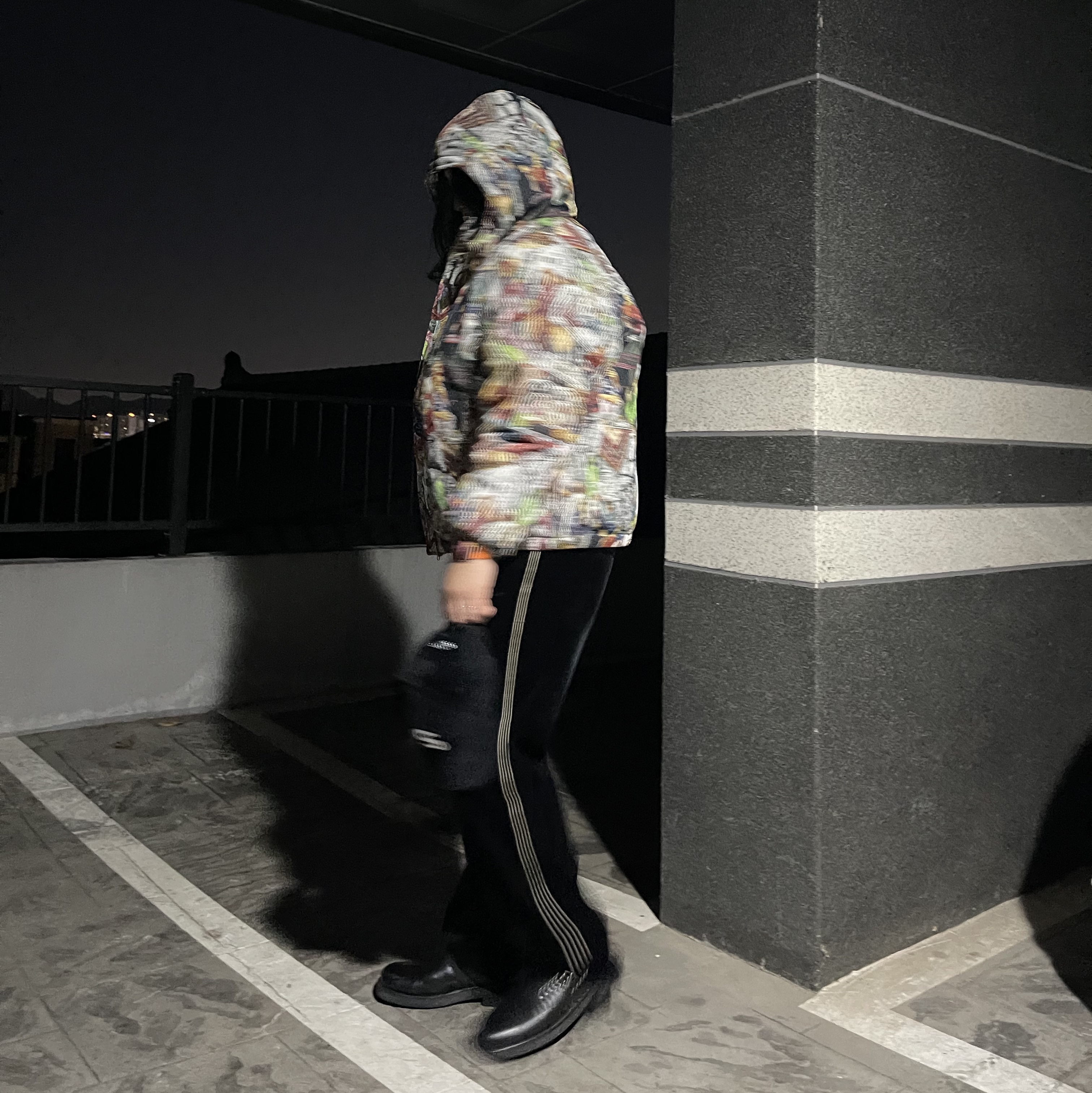 Supreme x Bless Tapestry Down Puffer Jacket Multicolor - 23FW 착용 스타일 - 1