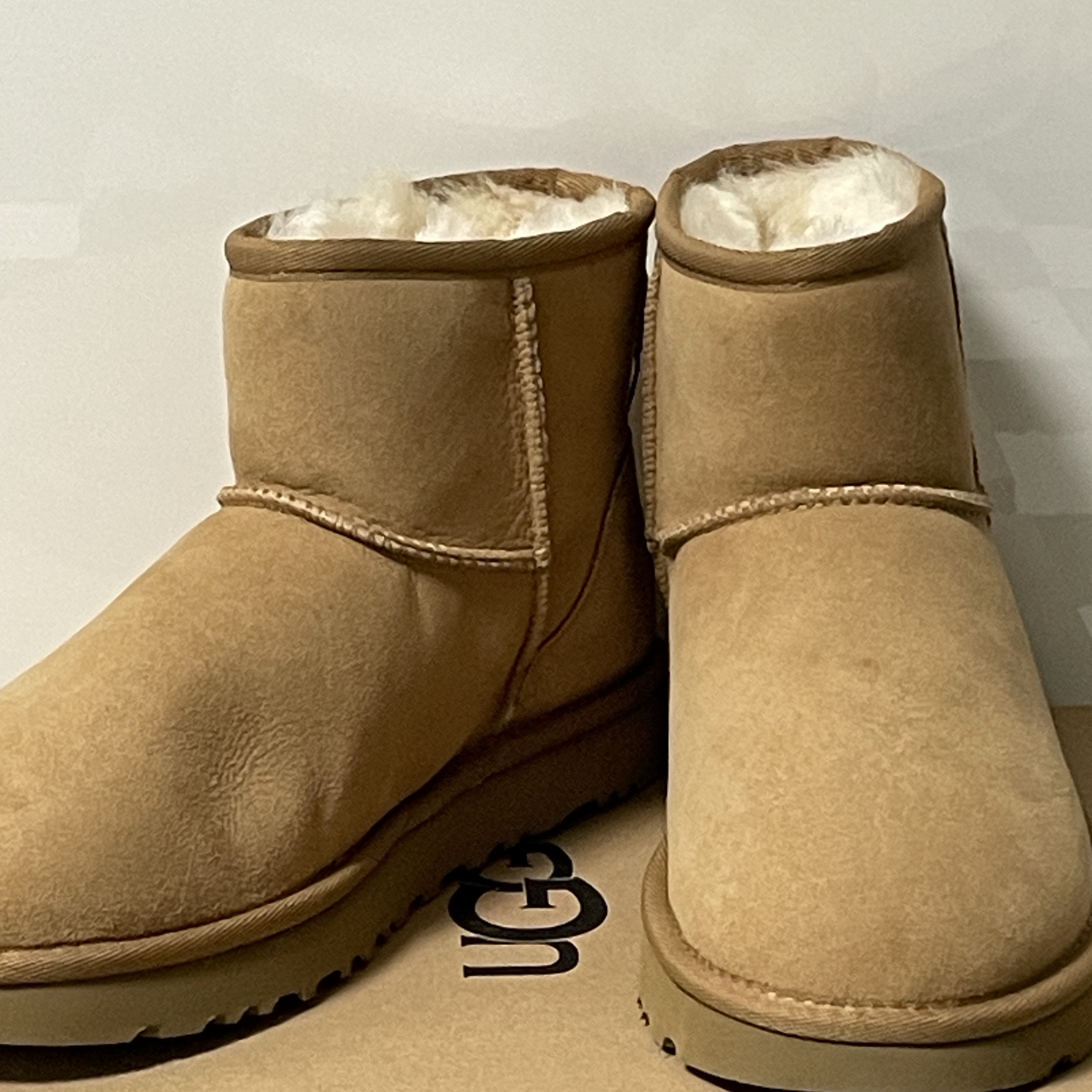 (W) UGG Classic Mini II Boots Chestnut 착용 스타일