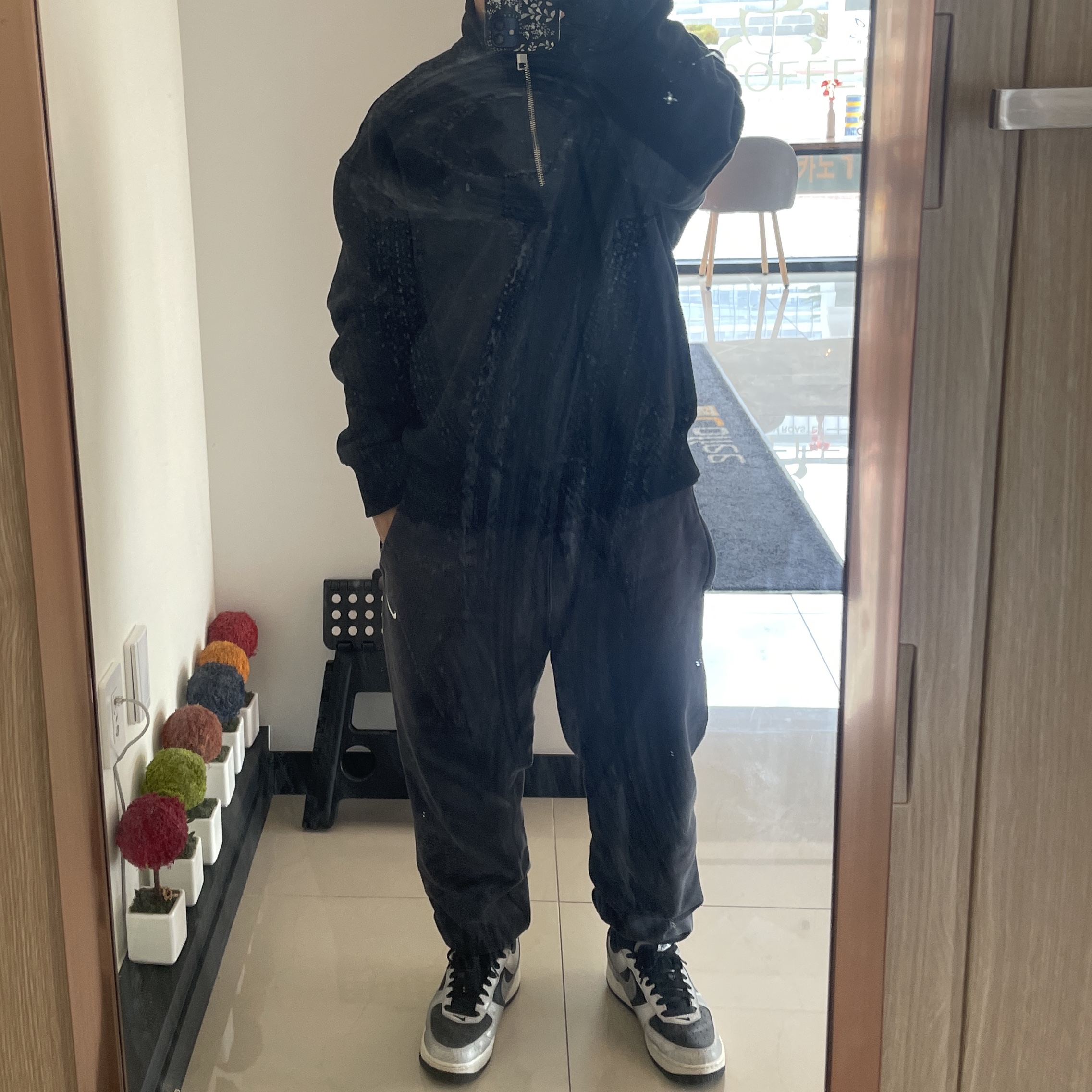Nike NRG Solo Swoosh Fleece Pants Black White - Asia, Nike Air Force 1 B Silver Snake 착용 스타일