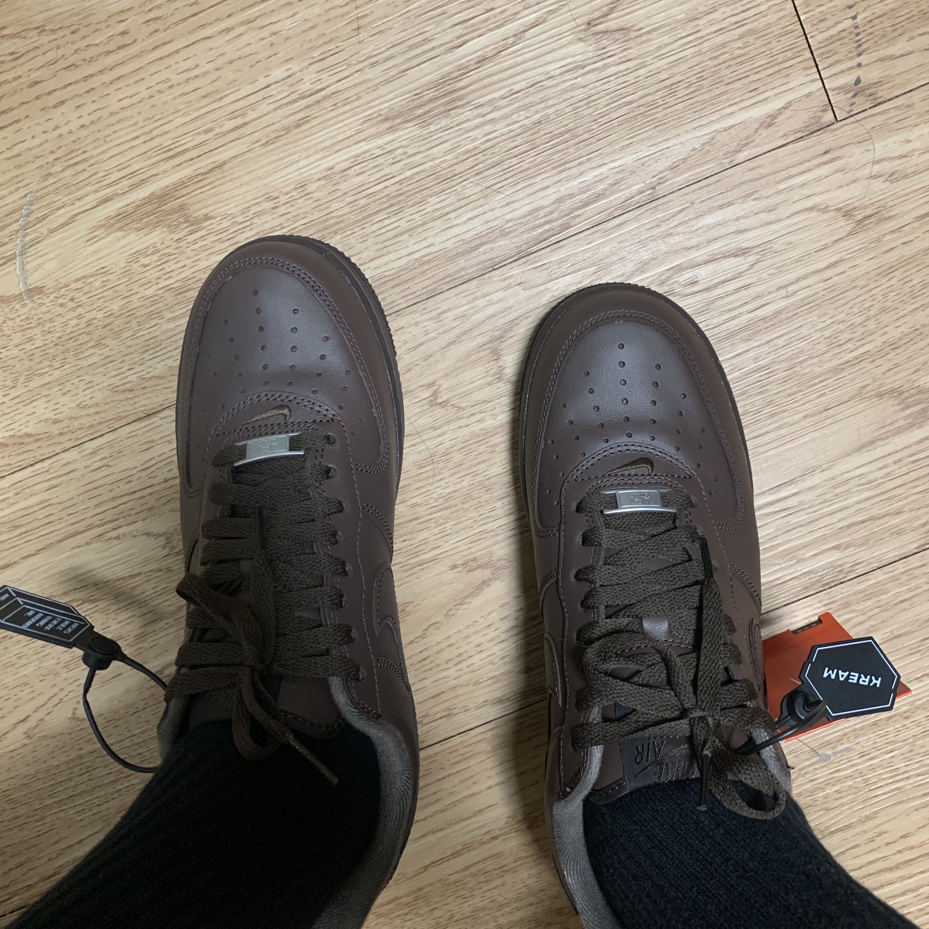 Nike x Supreme Air Force 1 Low Baroque Brown 착용 스타일 - 2