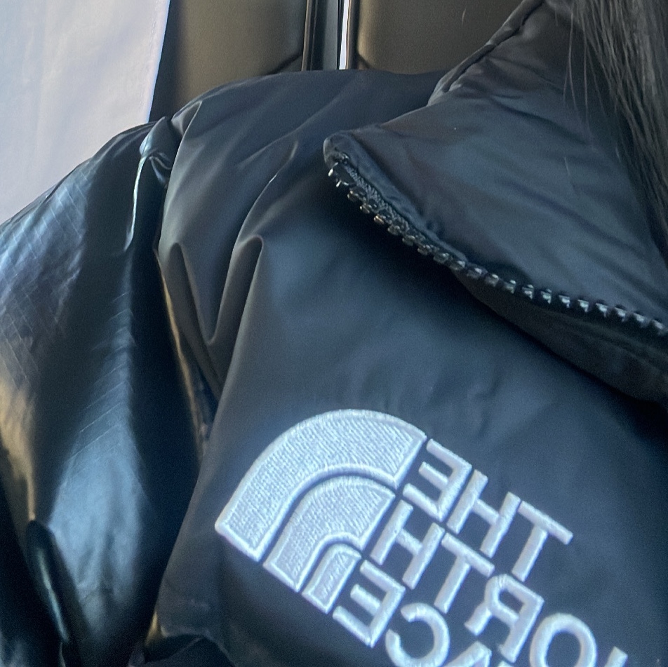 The North Face 1996 Eco Nuptse Jacket Real Black 착용 스타일
