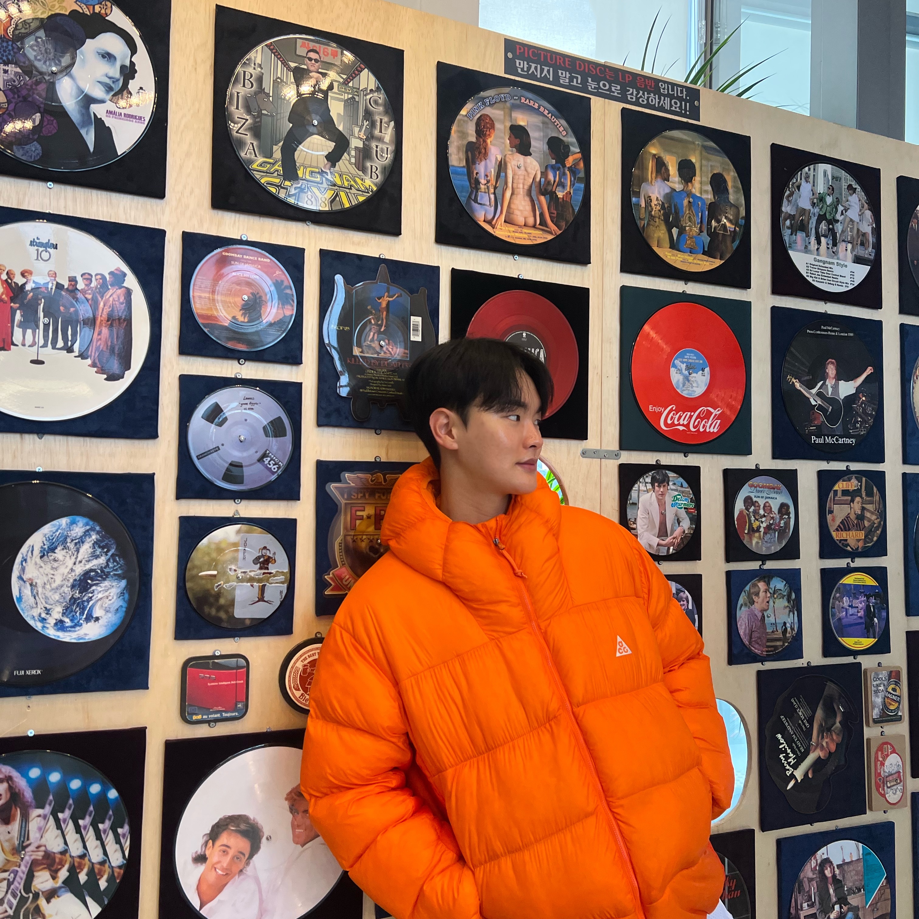 Nike ACG Therma-Fit ADV Lunar Lake Puffer Jacket Safety Orange - Asia 착용 스타일