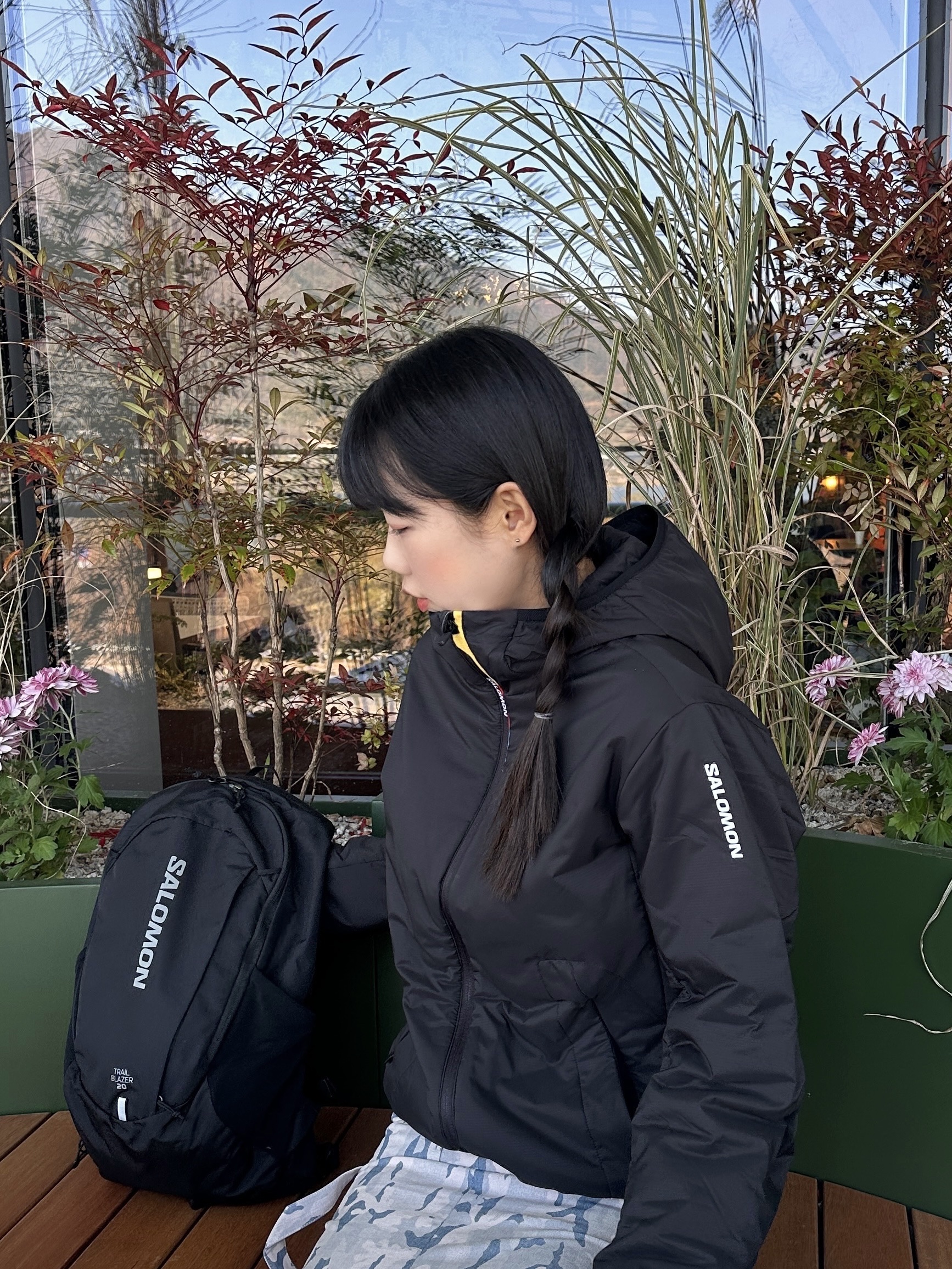 Salomon Modisay Jacket Black, Salomon Trailblazer 20 Black (New Ver.) 착용 스타일 - 3