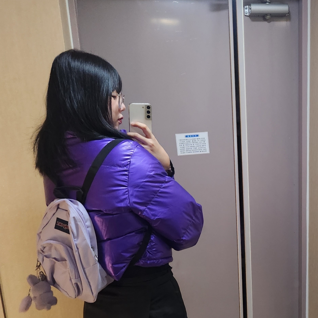 Jansport Half Pint Mini Backpack Pastel Lilac 착용 스타일