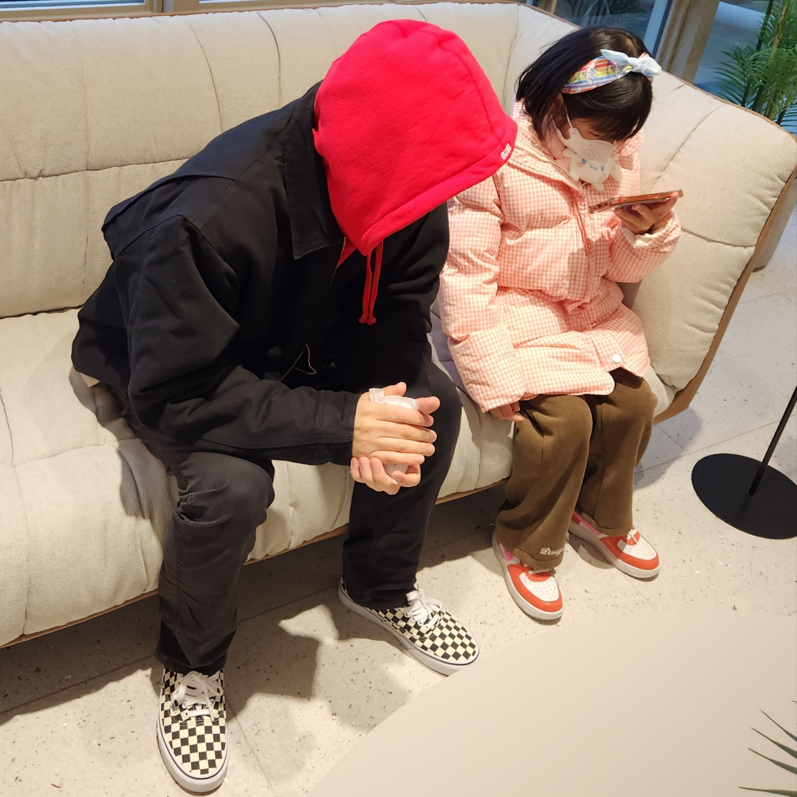 Carhartt WIP Organic Cotton Dearborn Canvas OG Detroit Jacket Black Aged Canvas - Winter, Vans Authentic Golden Coast Checkerboard 착용 스타일 - 4