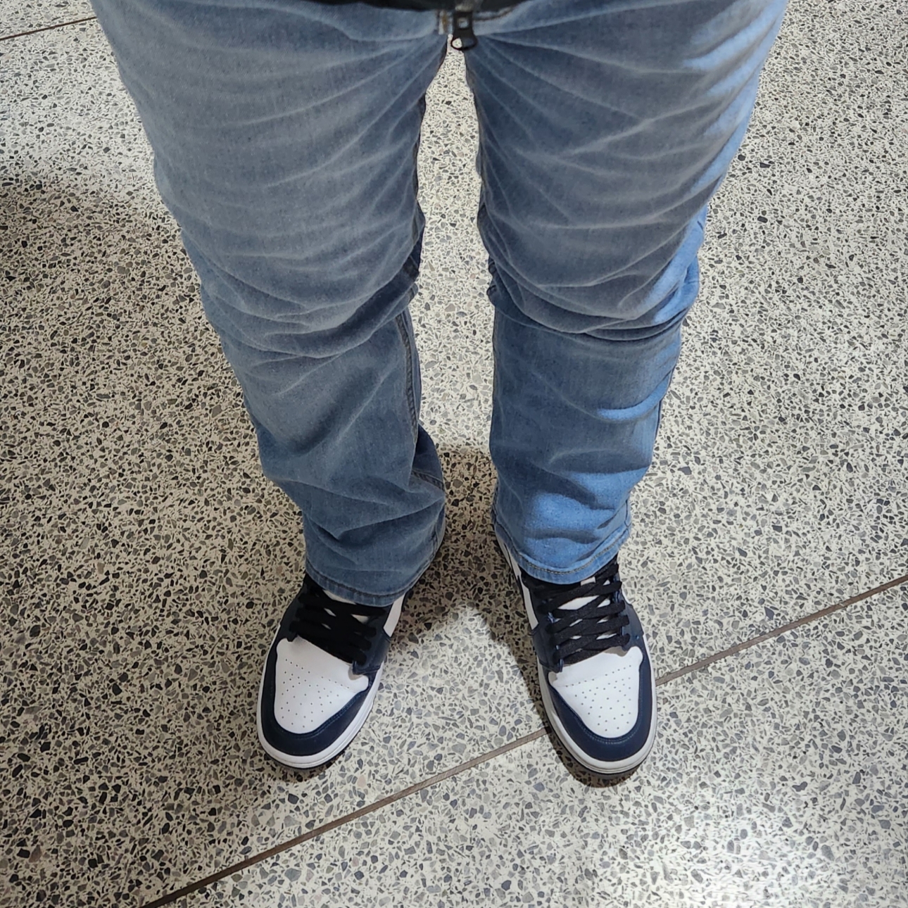 Jordan 1 Mid Dark Teal 착용 스타일 - 1