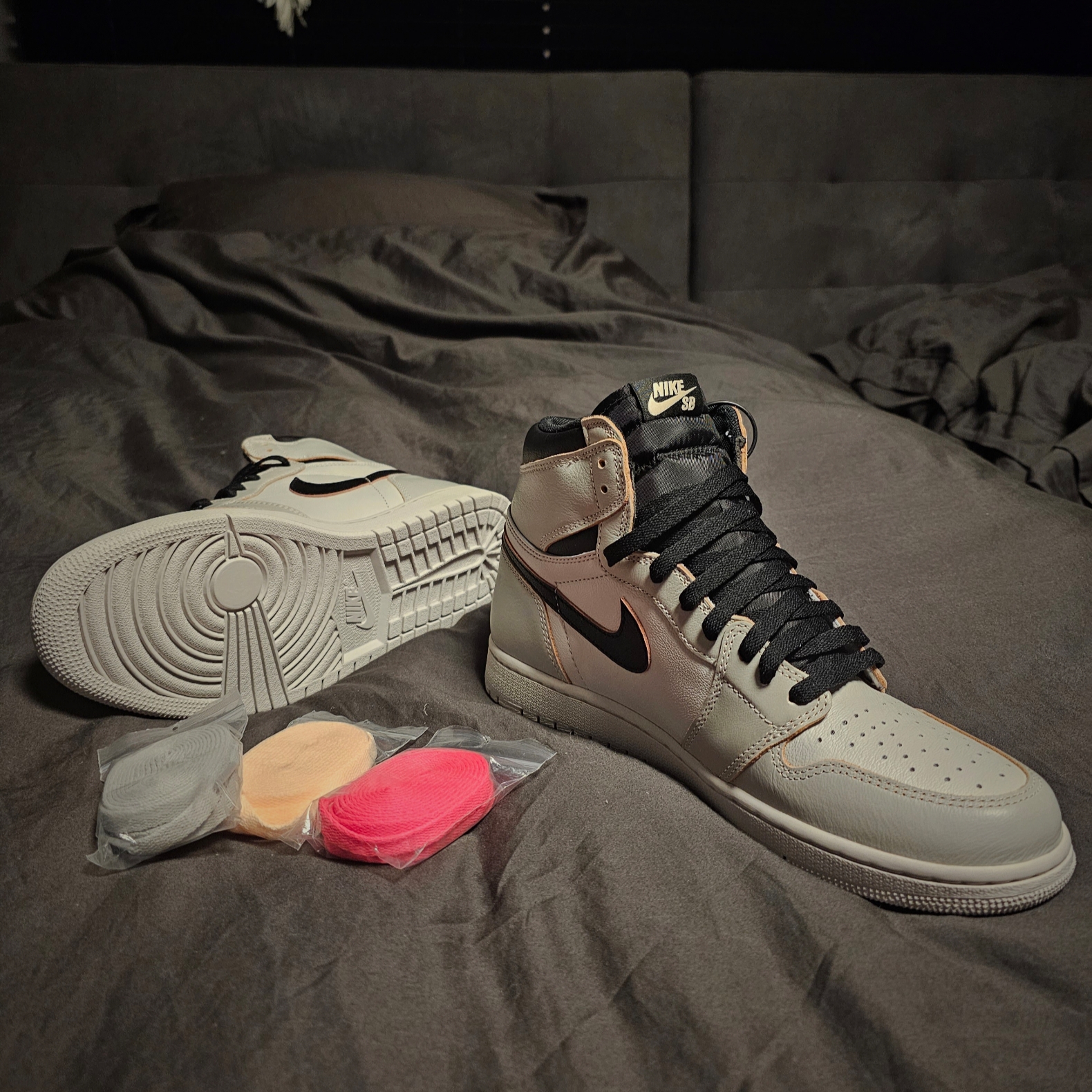 Jordan 1 Retro High OG Defiant SB NYC to Paris 착용 스타일 - 2