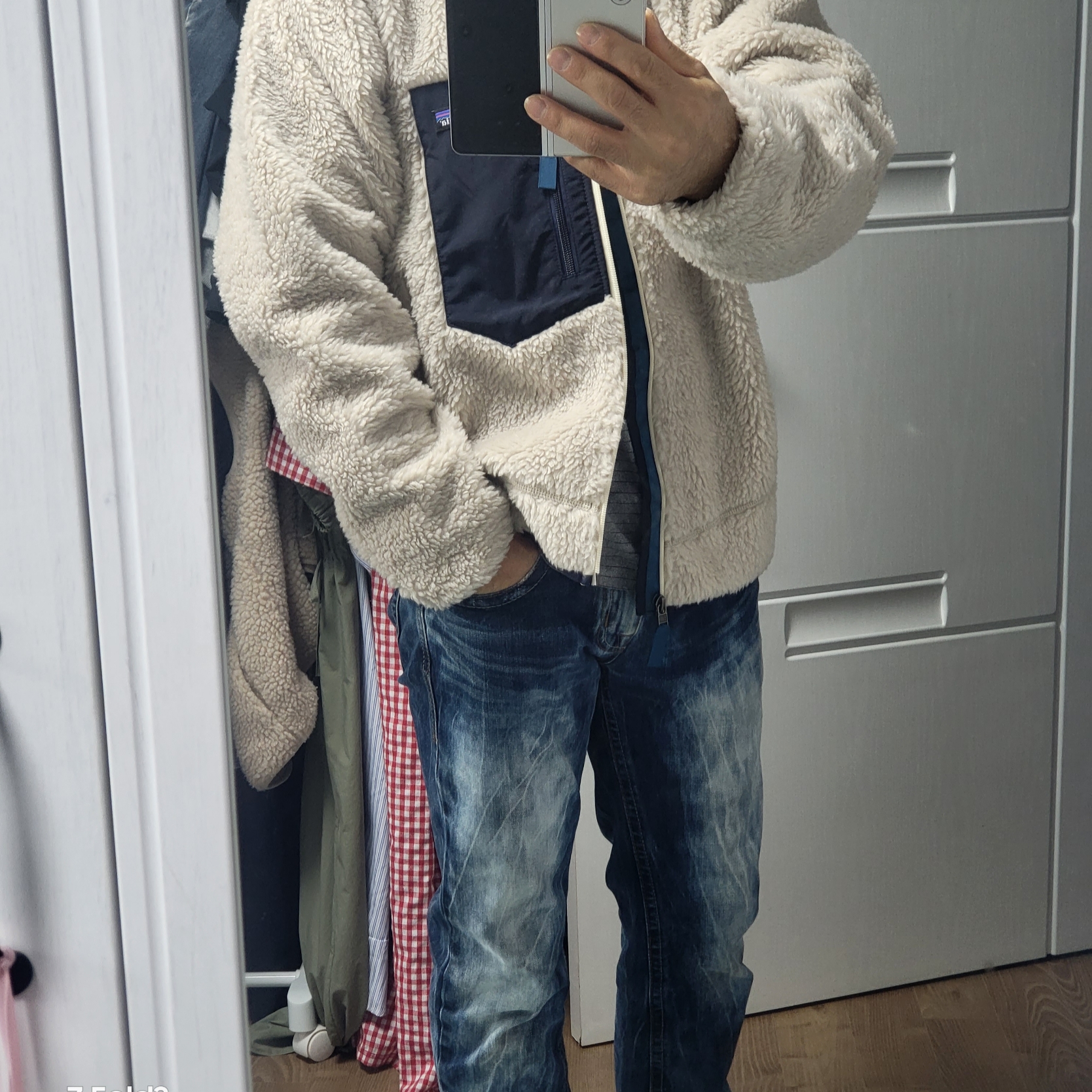 Patagonia Classic Retro-X Jacket Natural 착용 스타일 - 3