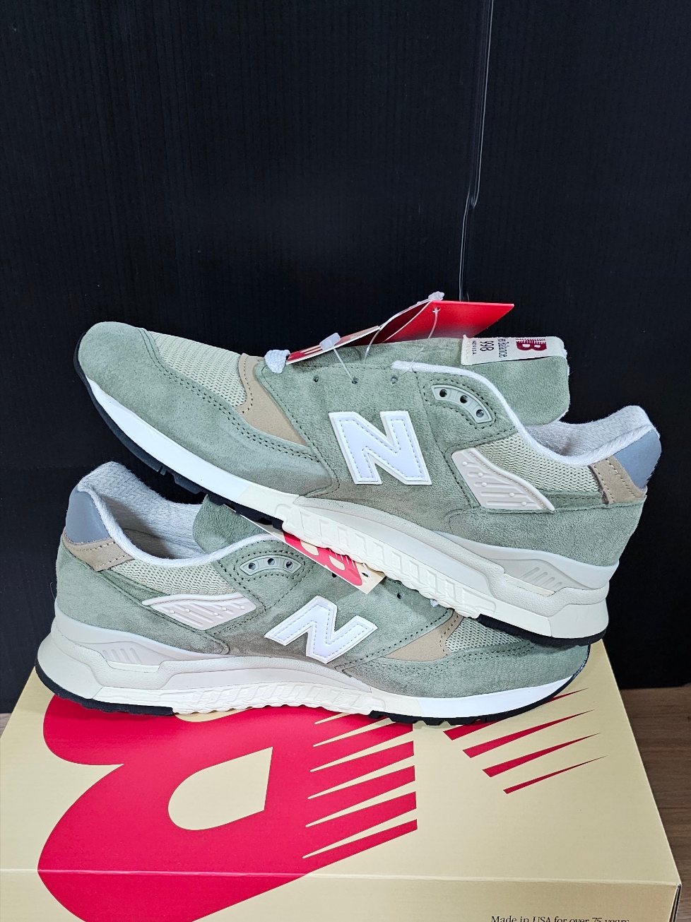 New Balance 998 Made in USA Olive Incense 착용 스타일 - 3