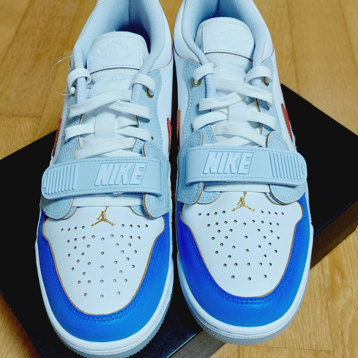 Jordan Legacy 312 Low White Game Royal University Red 착용 스타일 - 2