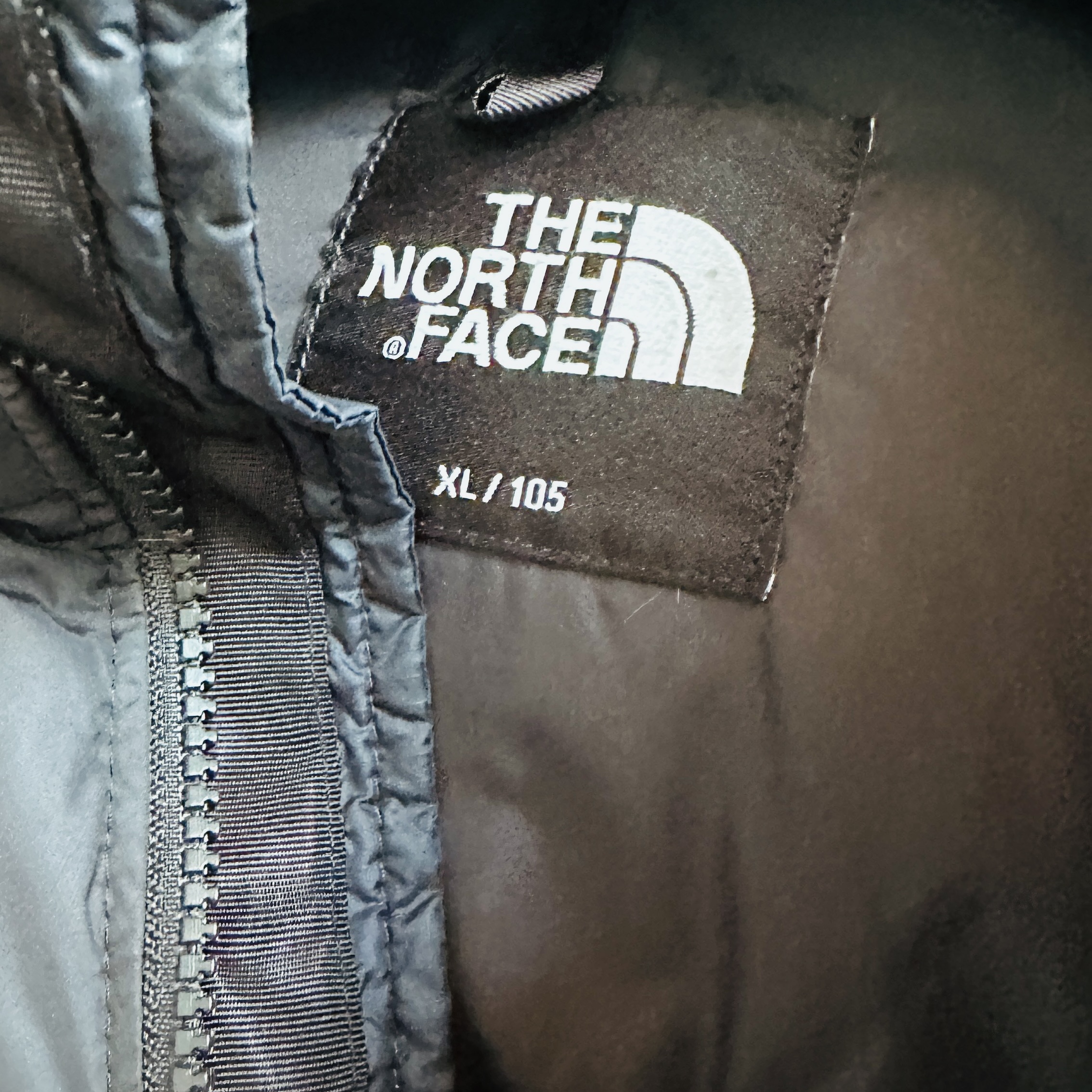 The North Face 1996 Eco Nuptse Jacket Navy 착용 스타일 - 3