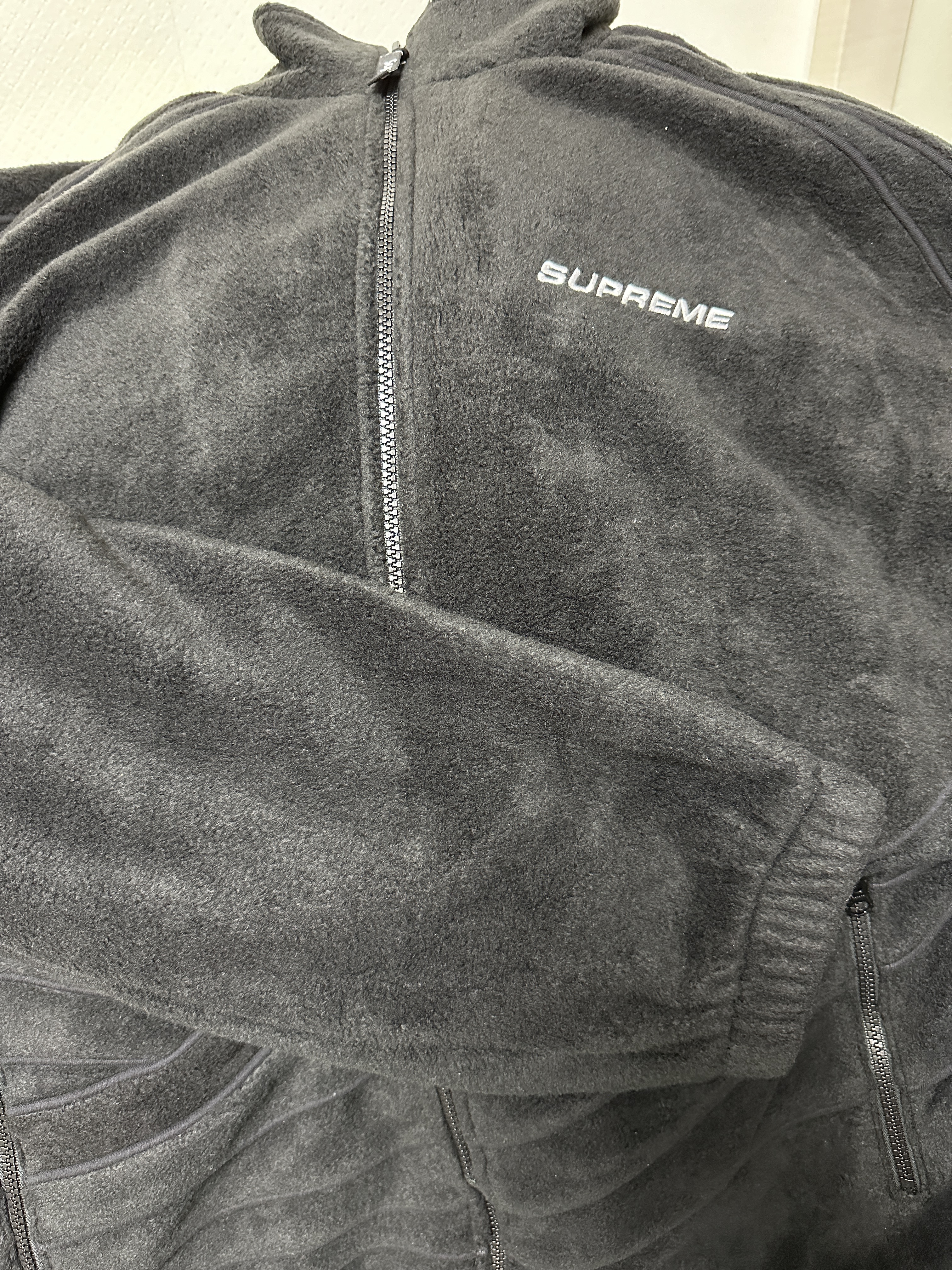 Supreme Racing Fleece Jacket Black - 23SS 착용 스타일 - 2