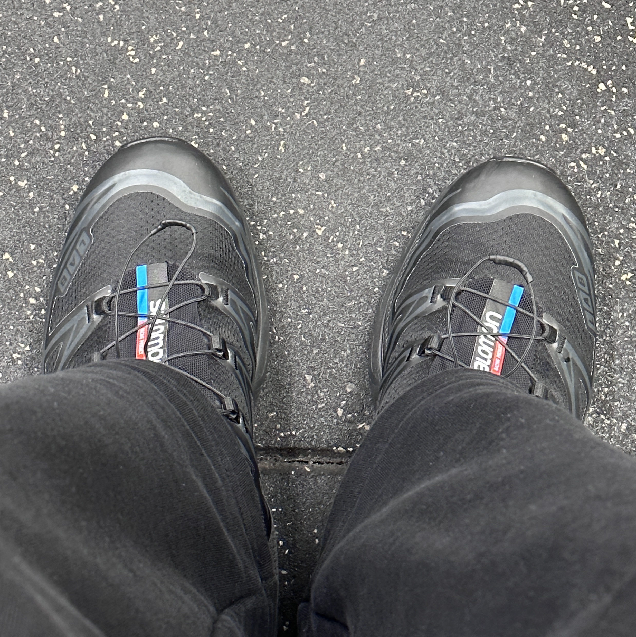 Salomon XT-6 ADV Black 착용 스타일