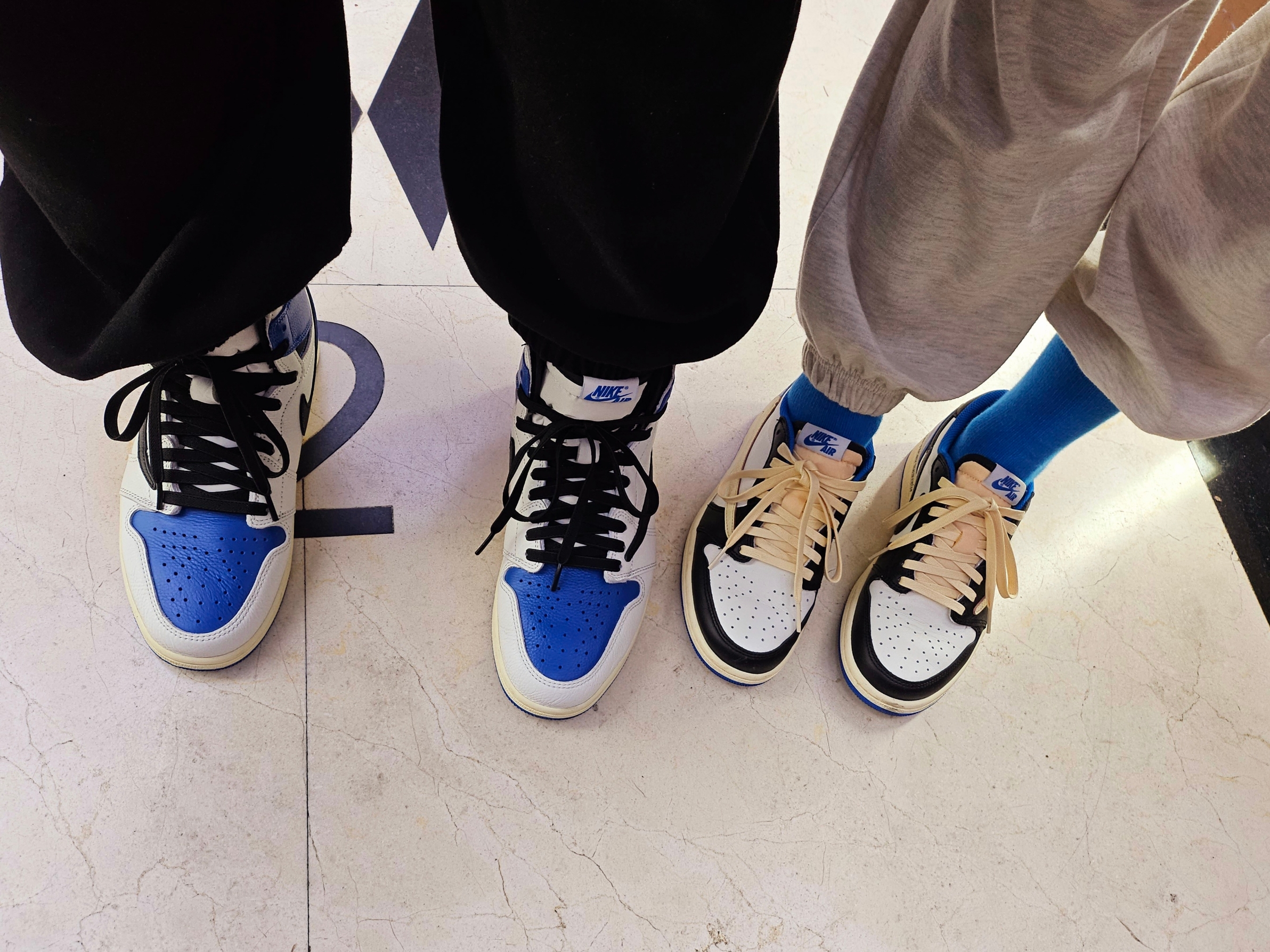 Jordan 1 x Travis Scott x Fragment Retro Low OG SP Military Blue, Jordan 1 x Travis Scott x Fragment Retro High OG SP Military Blue 착용 스타일 - 1