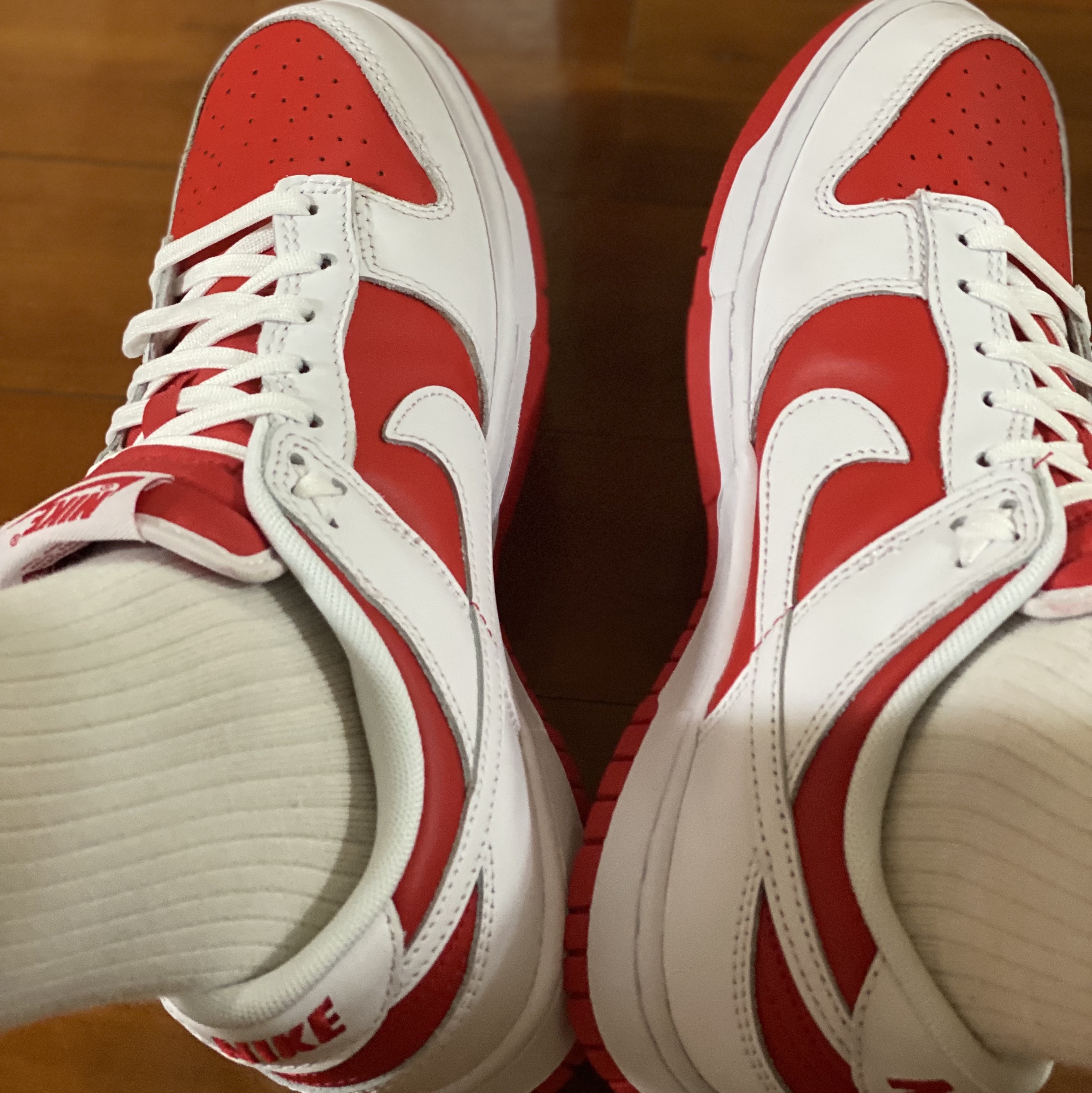 Nike Dunk Low Retro Championship Red 착용 스타일