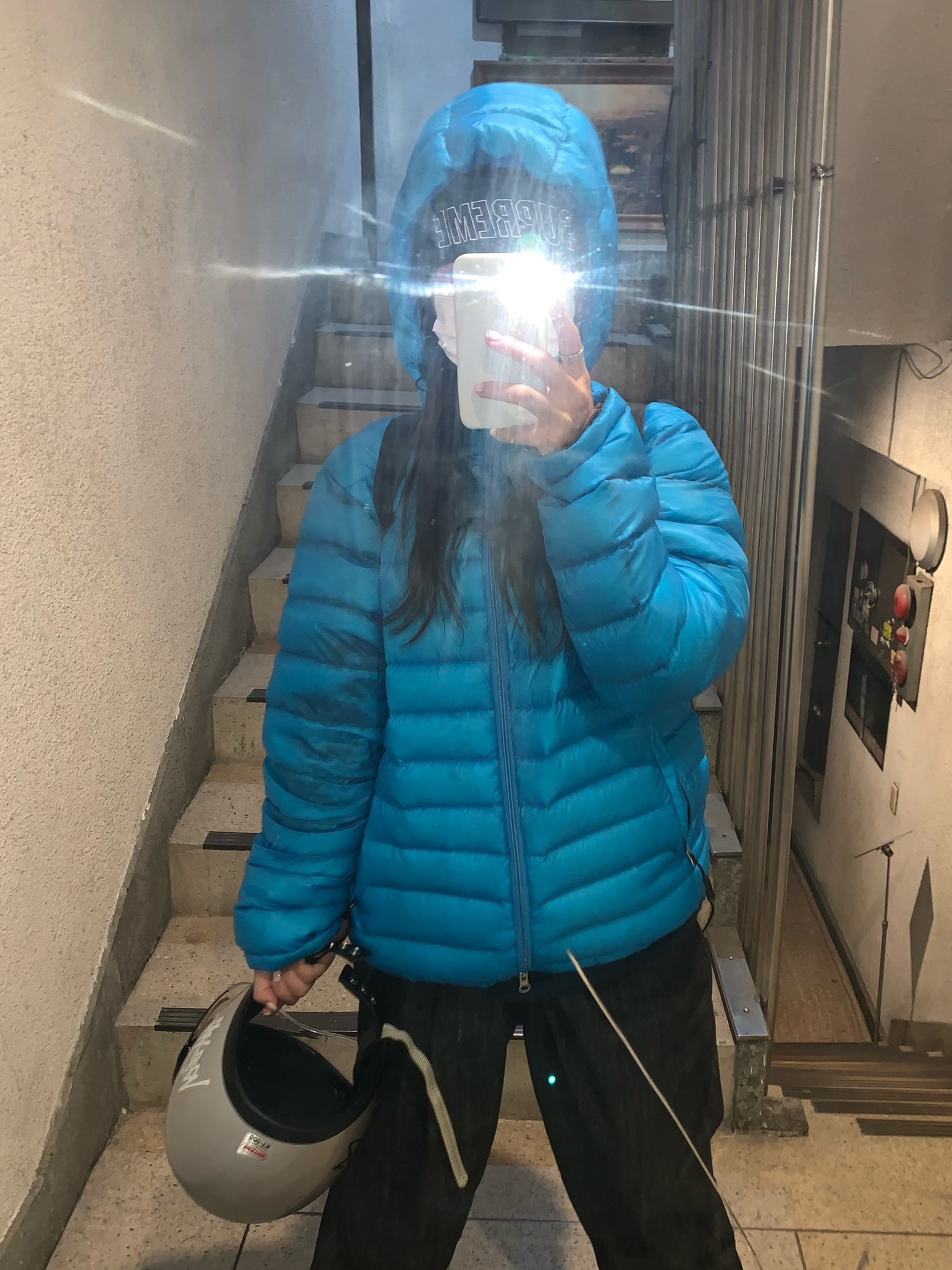 Supreme Slant Beanie Black - 23FW, Sansan Gear Suffix Puffer Jacket Grey - 22FW 착용 스타일