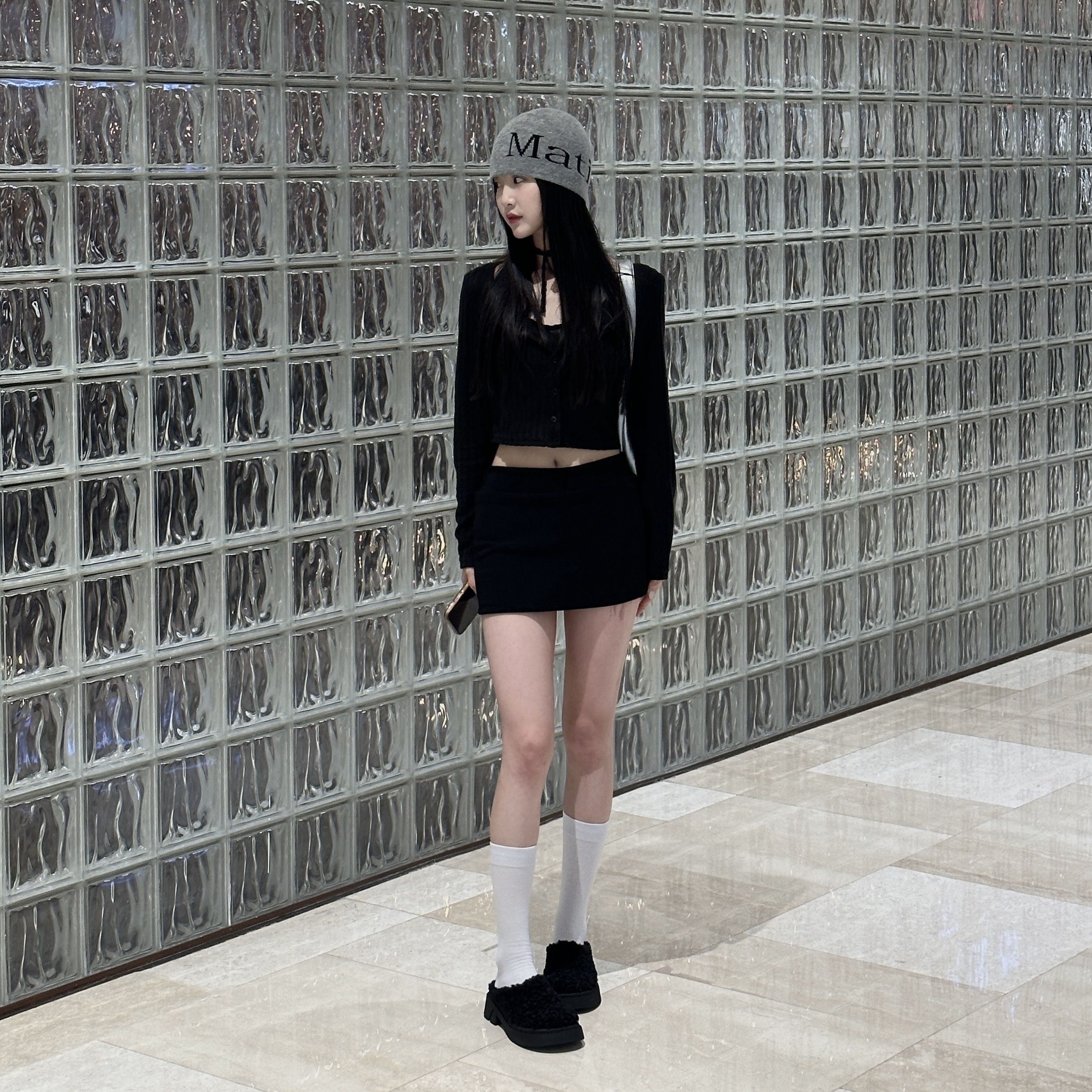 Matin Kim Logo Jacquard Short Beanie Grey, (W) Matin Kim Over Knee Socks White 착용 스타일 - 1