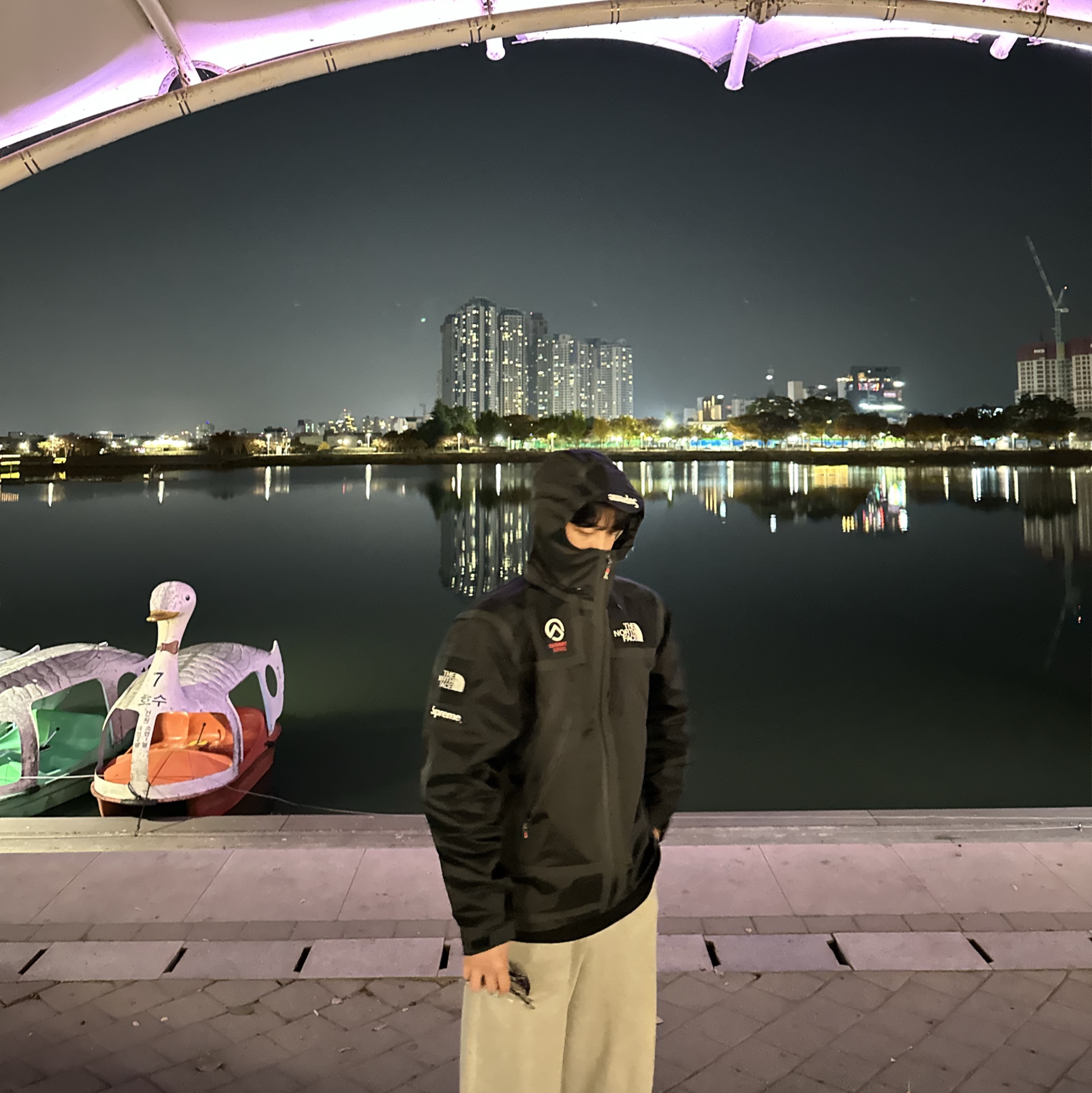 Supreme x The North Face Summit Series Outer Tape Seam Jacket Black - 21SS 착용 스타일
