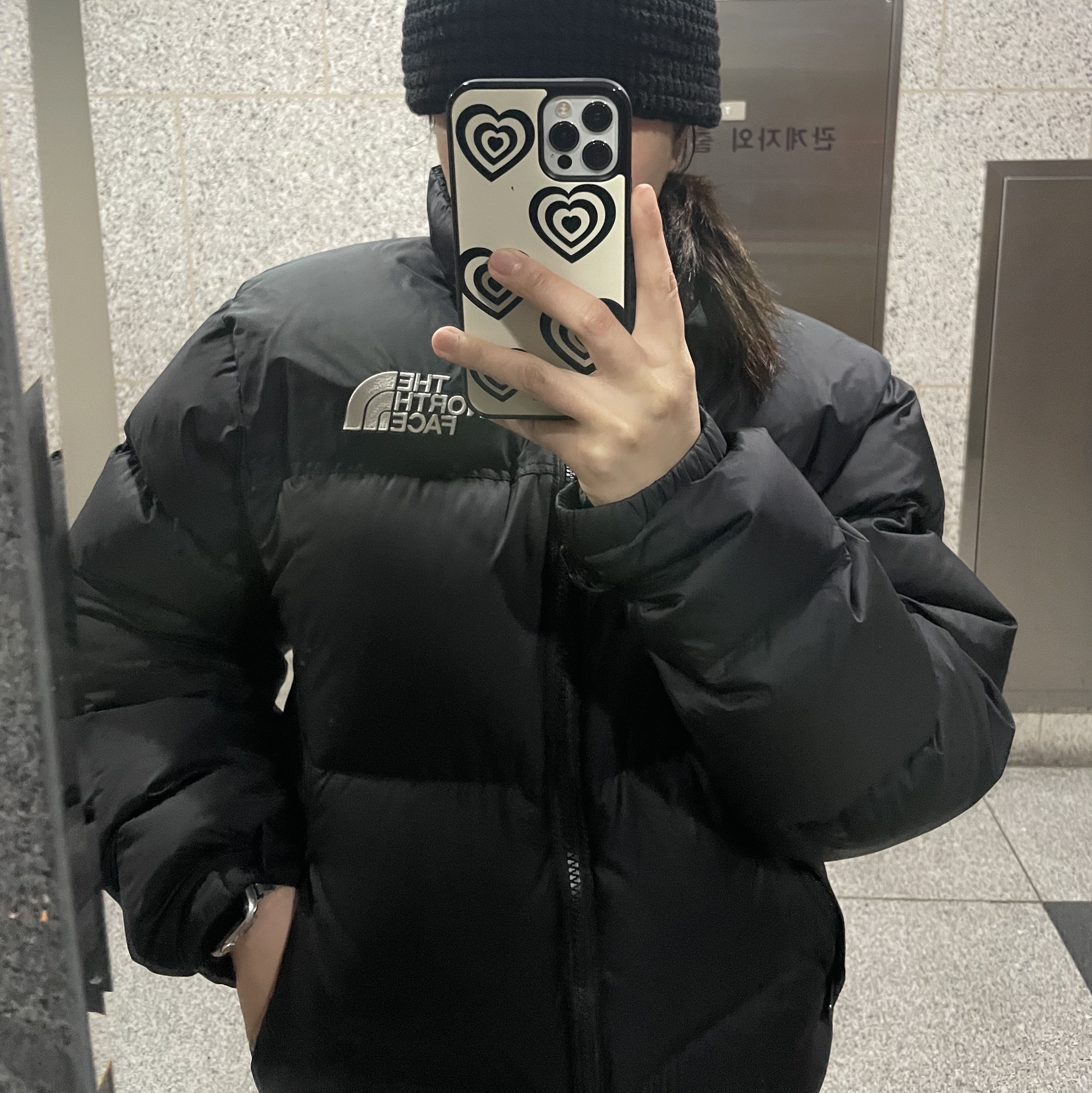 The North Face 1996 Eco Nuptse Jacket Black 착용 스타일 - 2