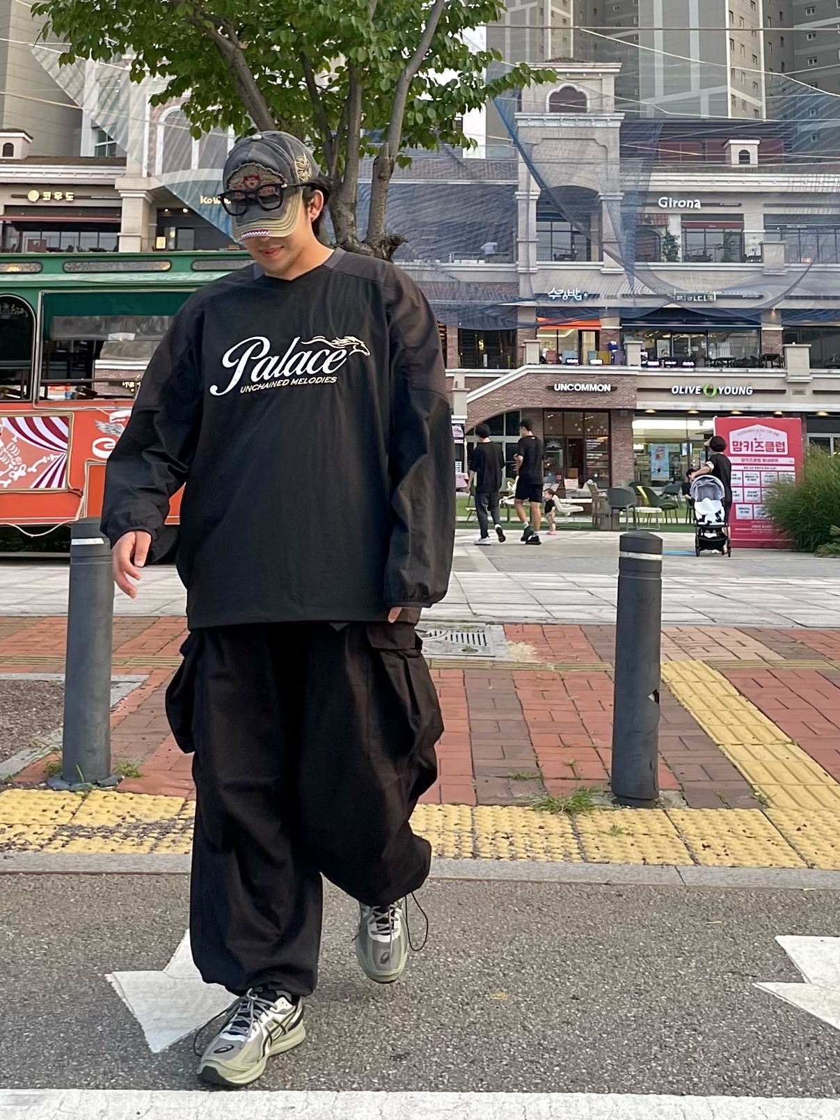 Palace Horsepower Crew Black - 20SS, Asics Jog 100 S Sheet Rock - 2E Wide 착용 스타일 - 1