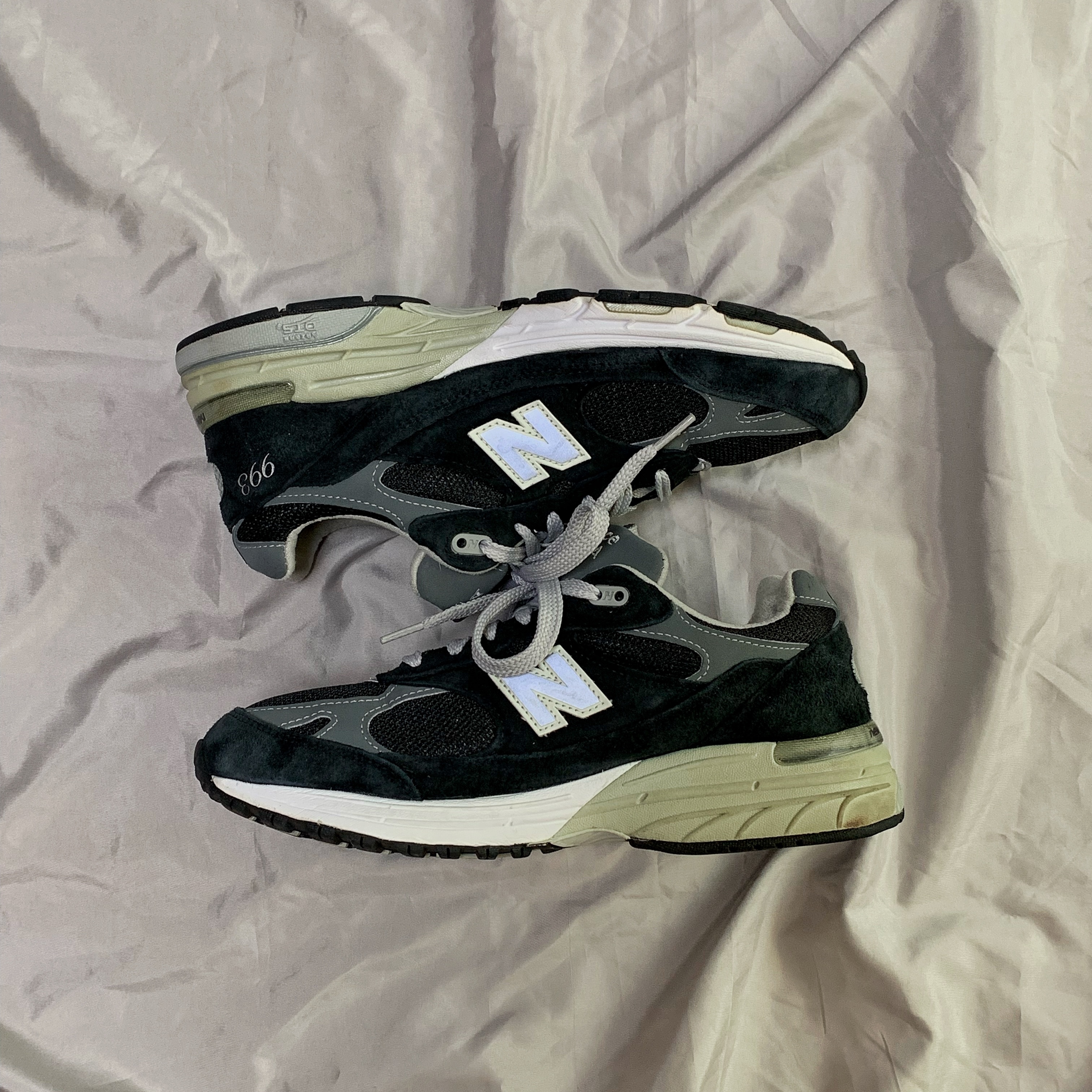 New Balance 993 Made in USA Black - 2E Wide 착용 스타일