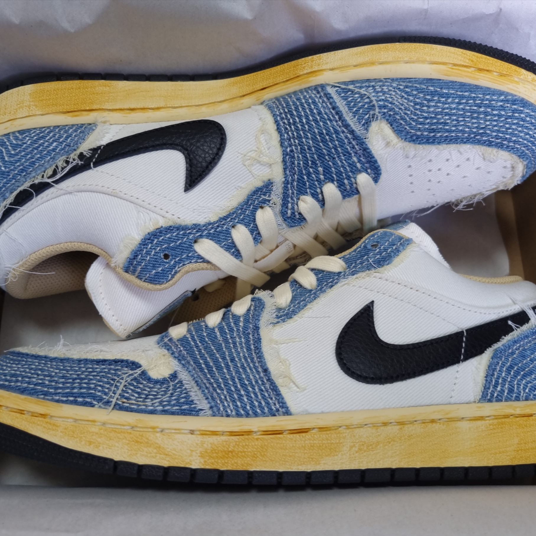Jordan 1 Low World Make Japan 착용 스타일 - 1