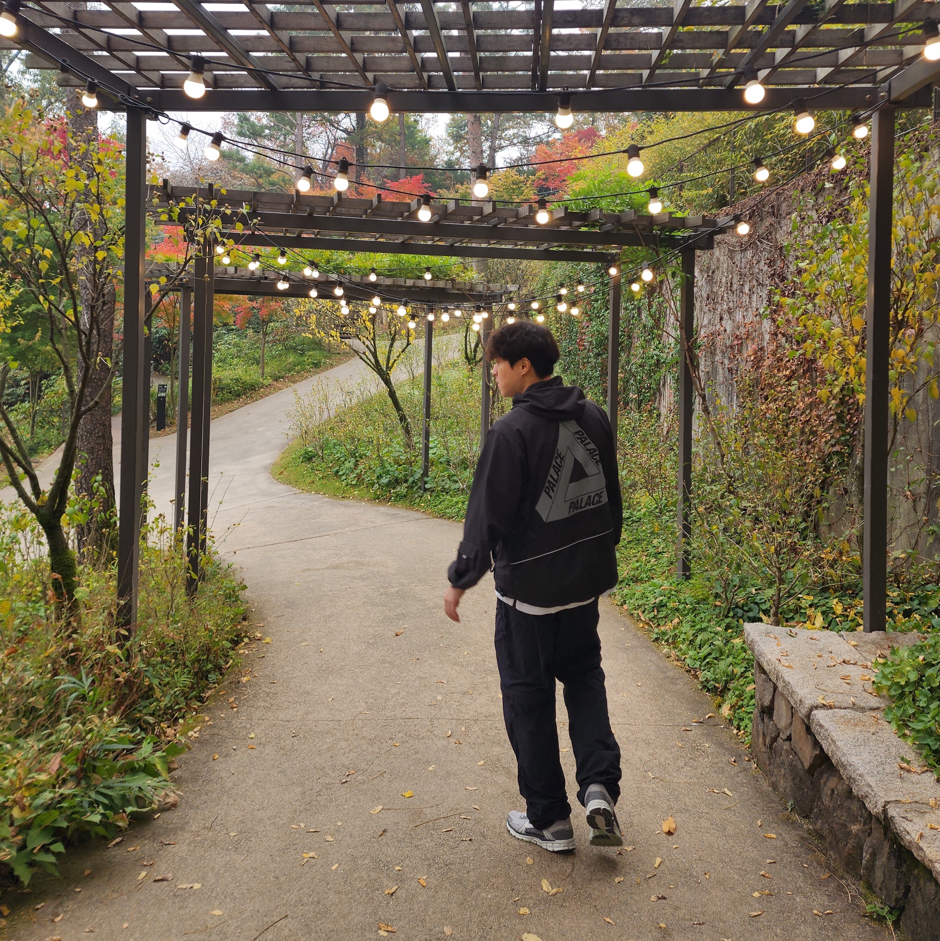 Palace Utility Jacket Black - 21FW, (W) Nike Zoom Vomero 5 Cobblestone and Flat Pewter 착용 스타일